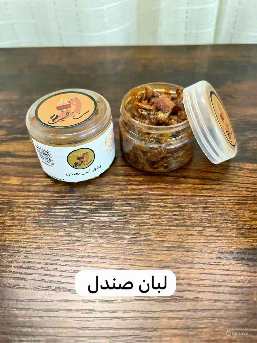 أكيد 👇 نص مختصر وجاهز:

لبان صندل معتق - 250 مل
لبان معتق بدهن الصندلية الفاخرة مع قطع أعواد الصندل الطبيعي. ريحة خشبية دافئة، ثبات عالي، .