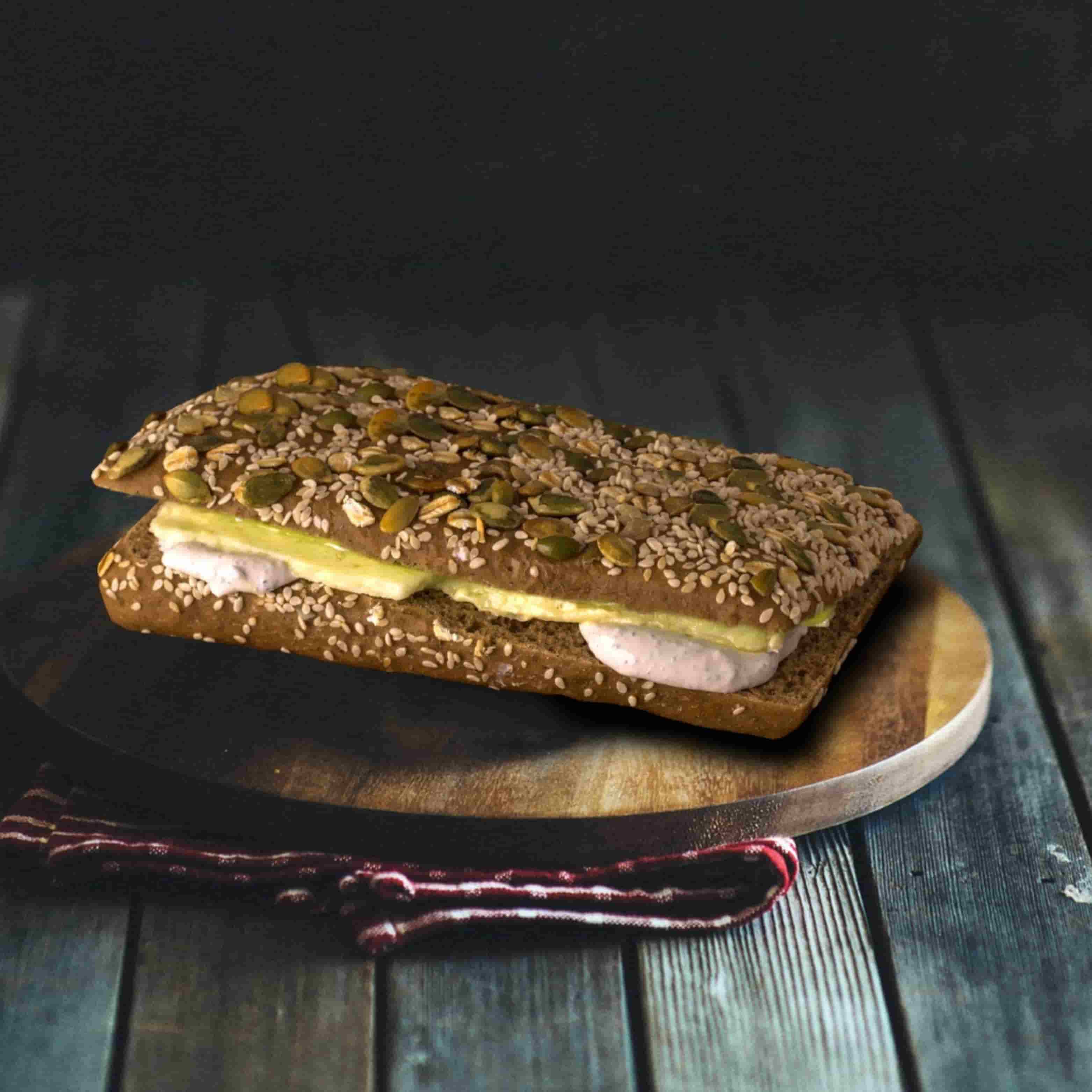 حلومي اسمر
