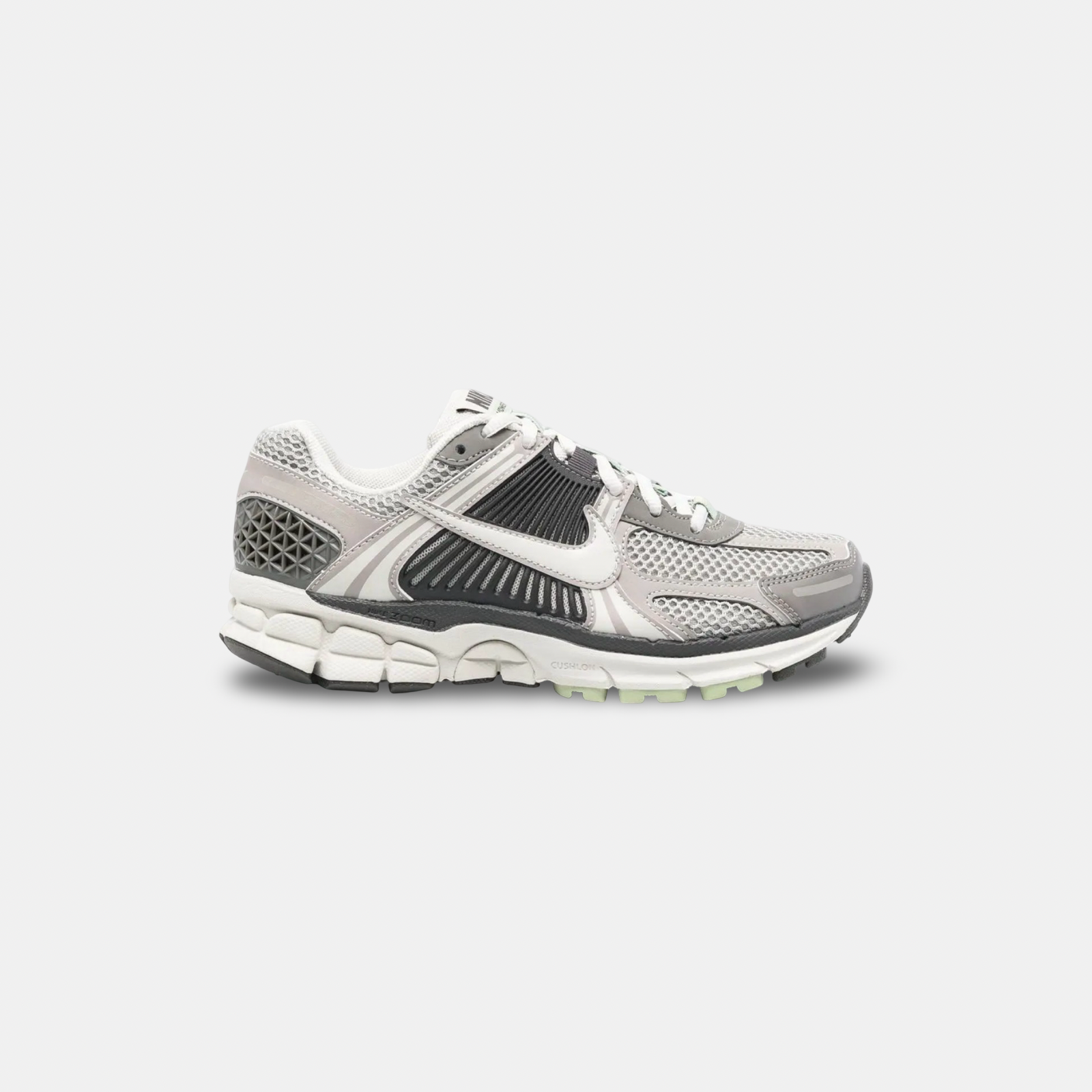  Nike Vomero Grey 