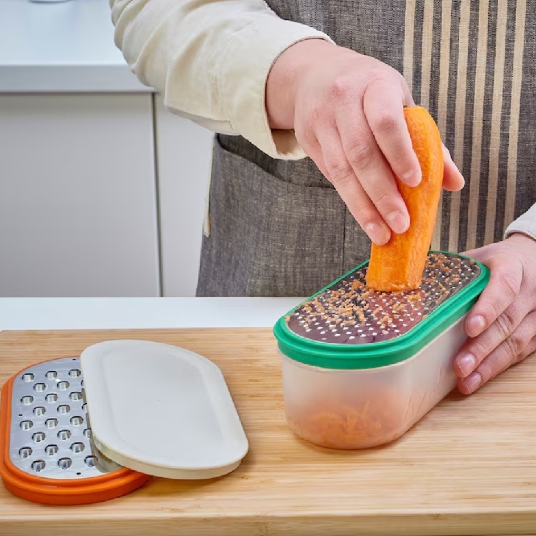  Grater with container, set of 4, mixed colours 
