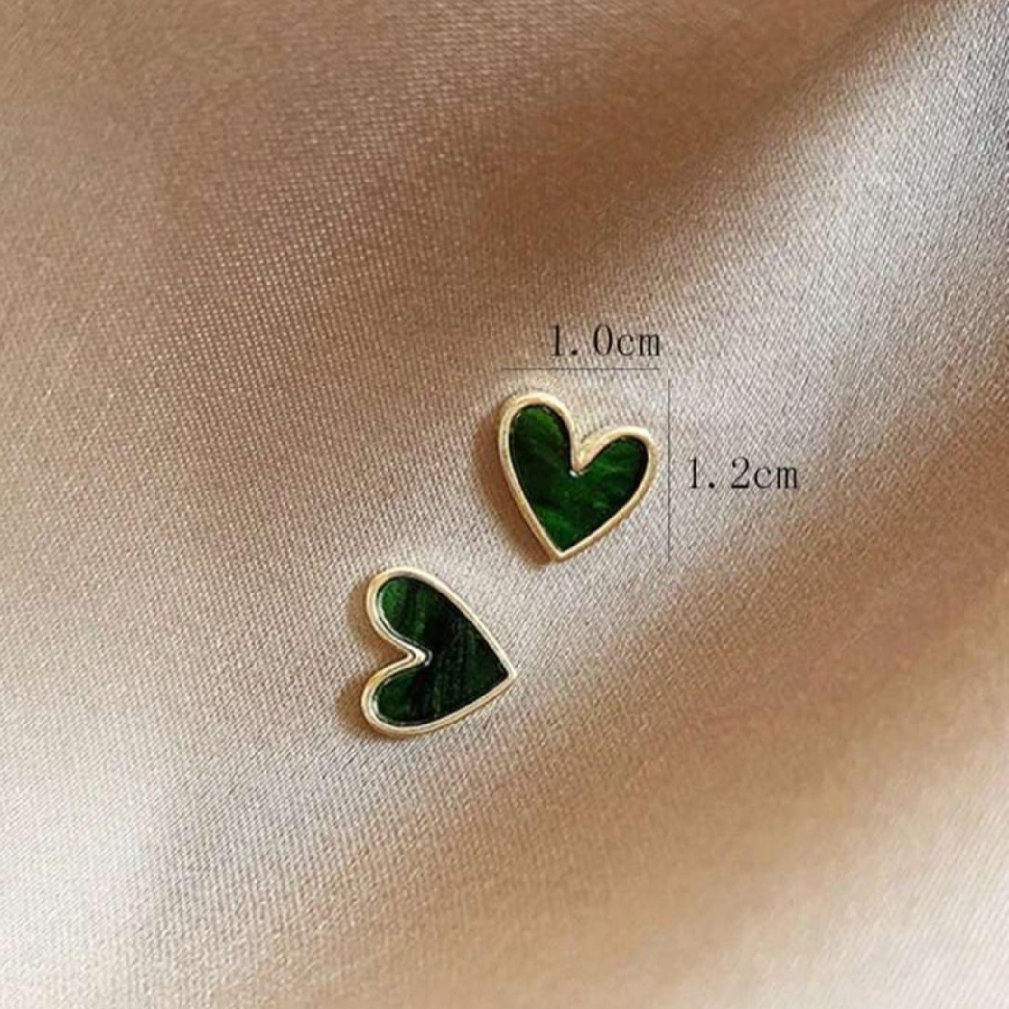  حلق اذن شكل قلب فيروزي شي ان 