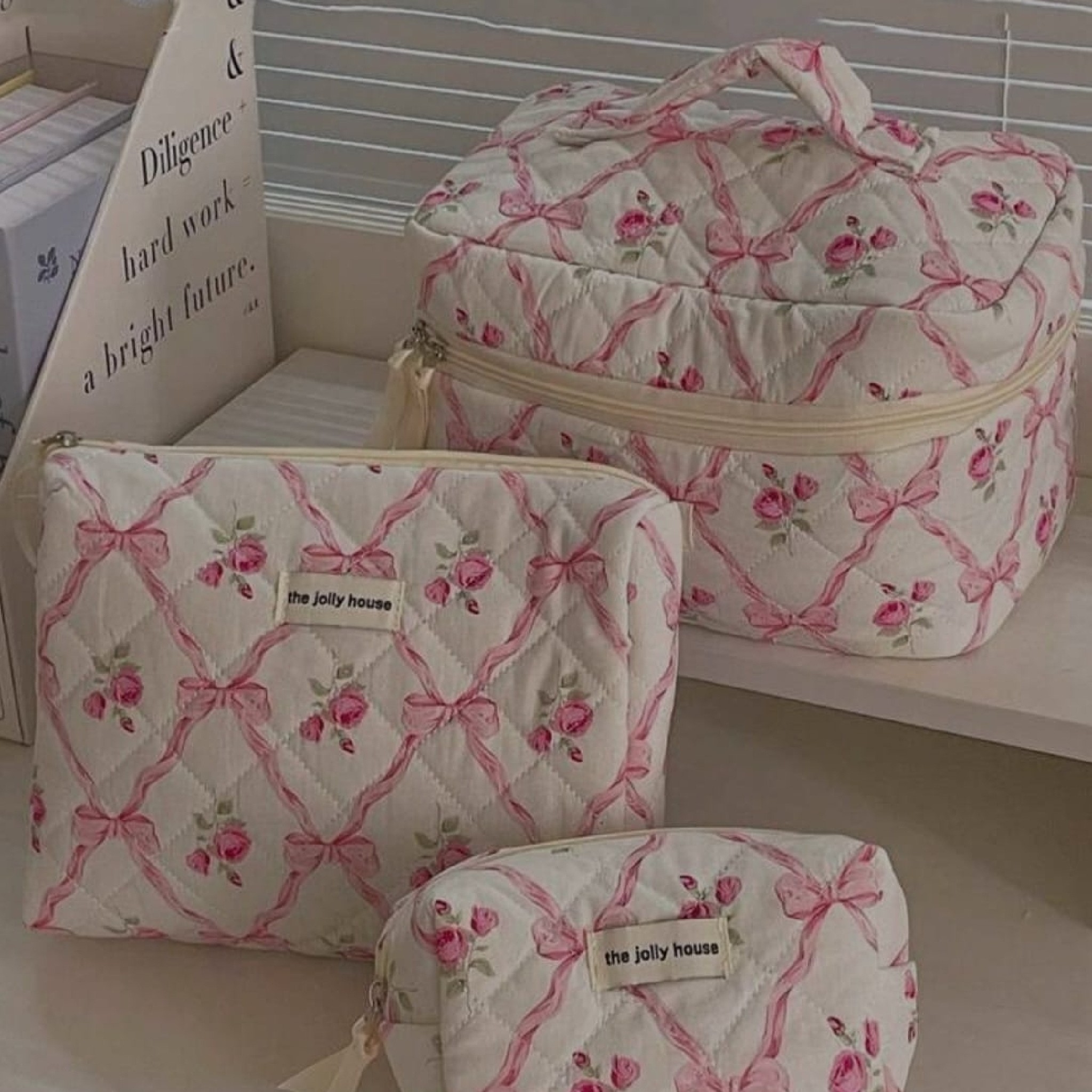  Pink flower makeup bag Shein 3PC 