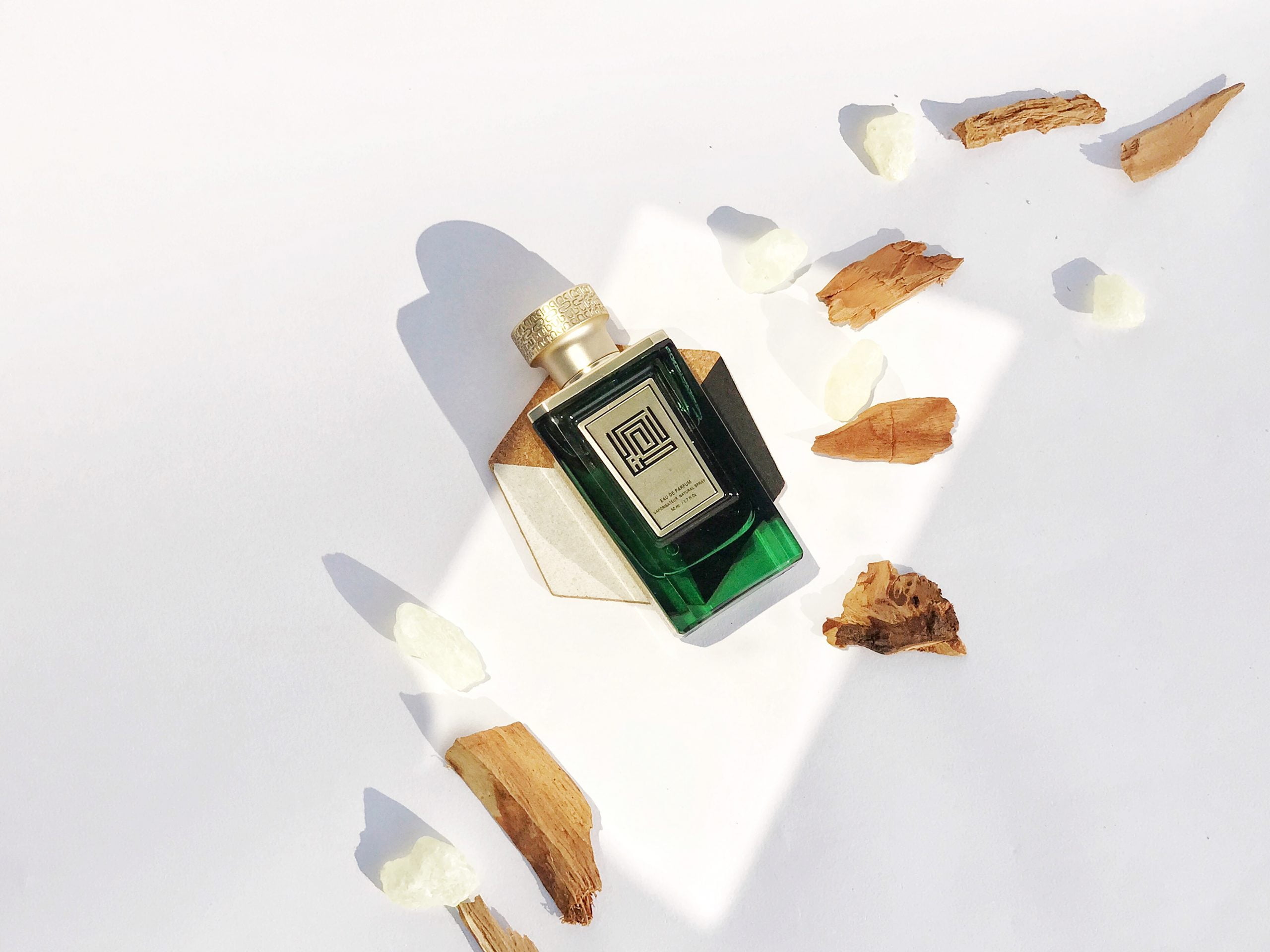  عطر خشب الصندل 