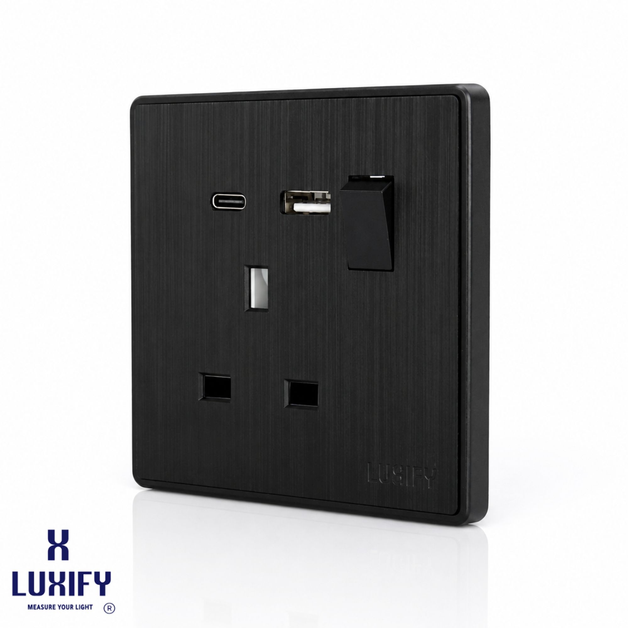مقبس كهرباء مع USB
