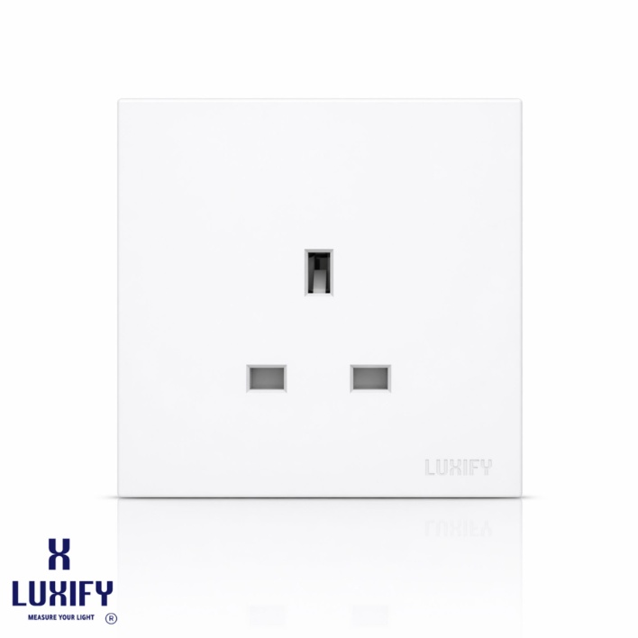 فيش 13 أمبير بدون مفتاح سليم أبيض LUXIFY