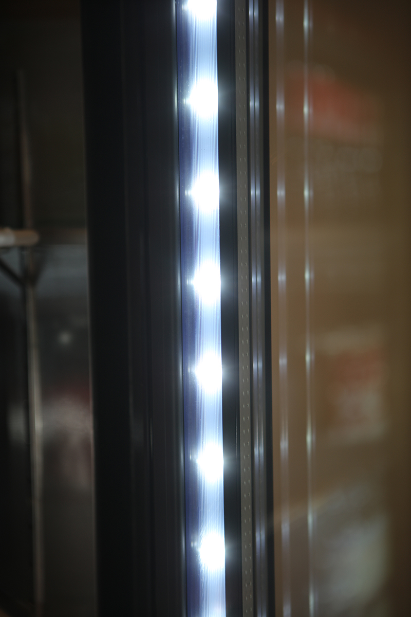  WNTER MCF 8704, 3 Doors, Display Freezer 