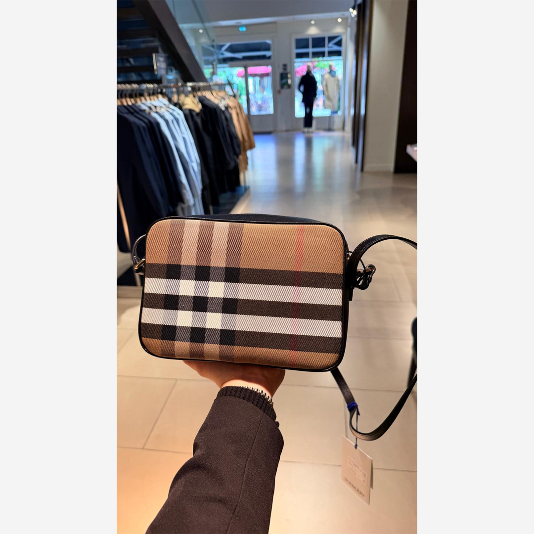  Burberry Camera Leather Cross Body Shoulder Bag Black 