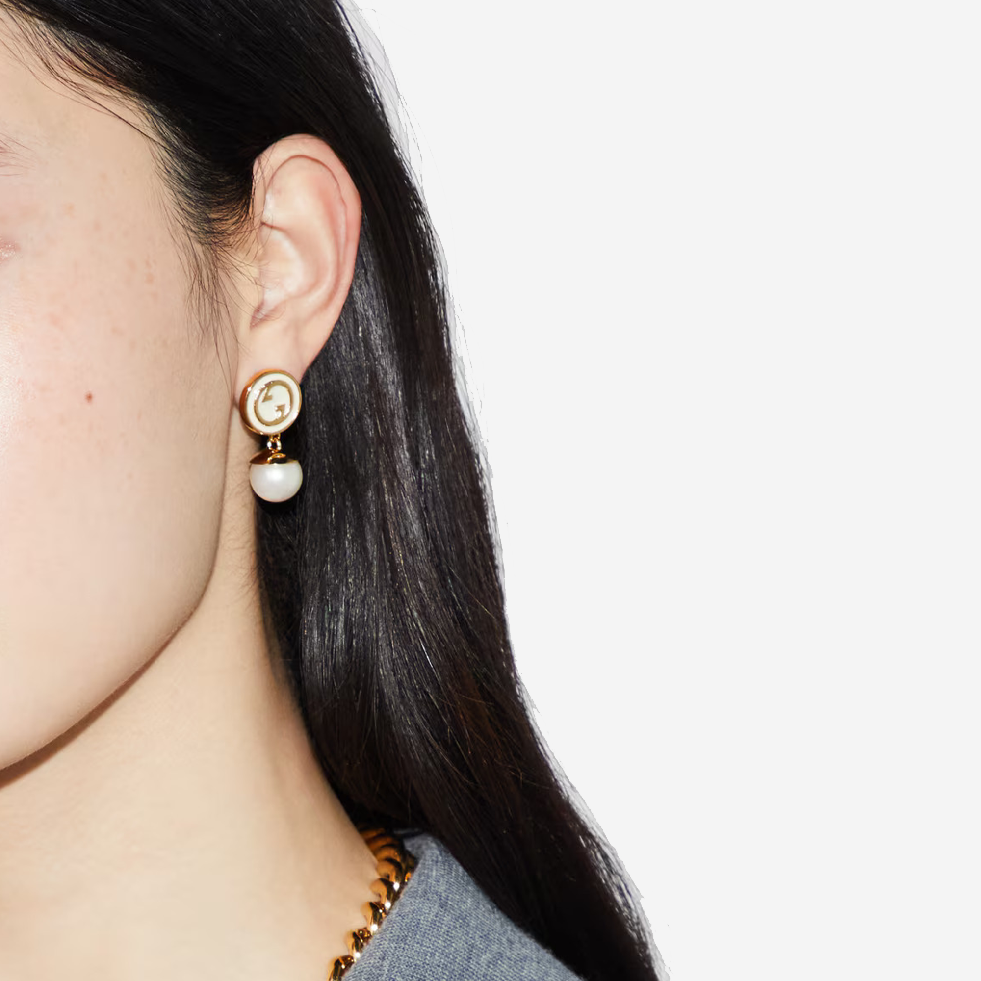  Gucci Blondie pearl drop earrings Metal with yellow gold-toned finish  