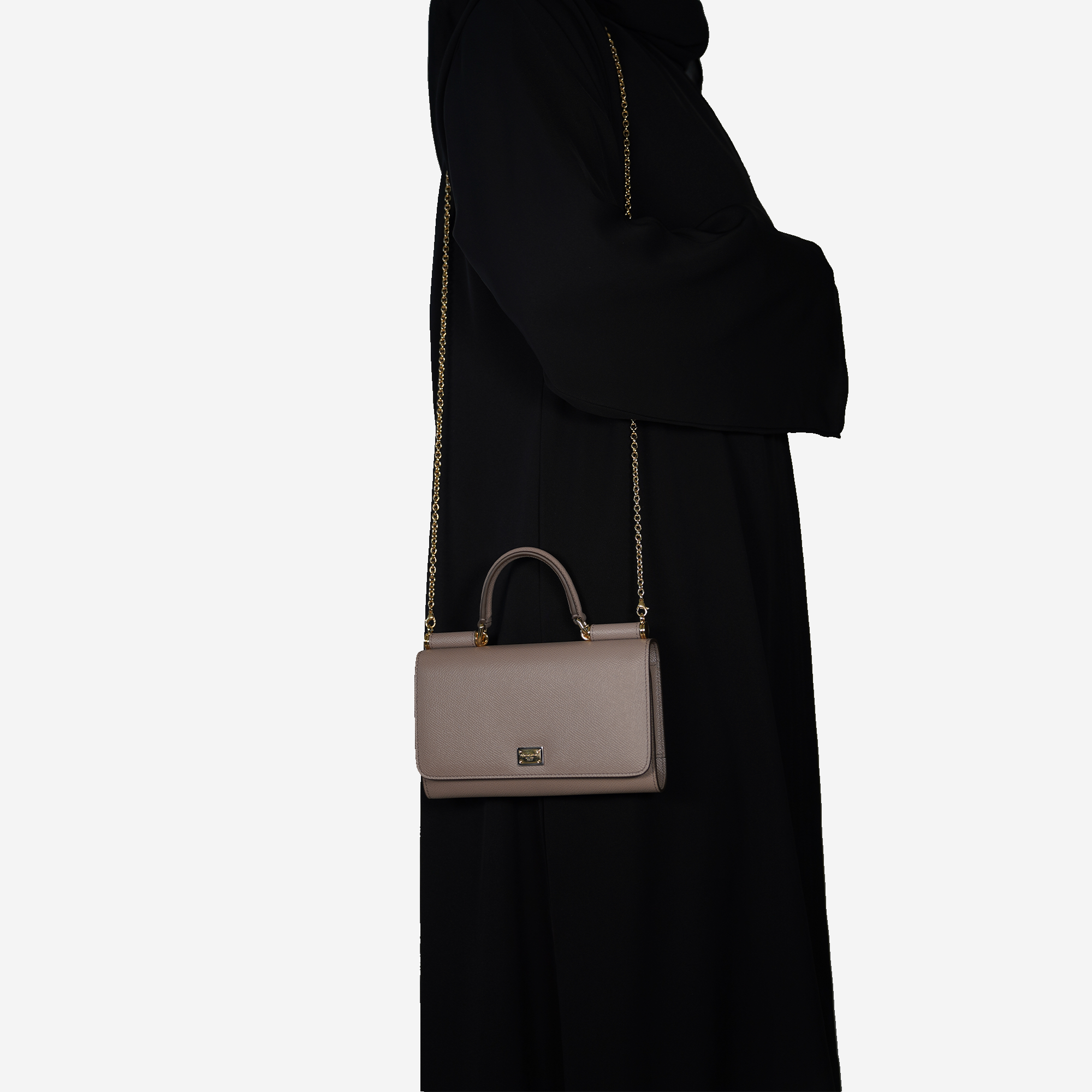  محفظة هاتف بسلسلة ماركة دولتشي اند غابانا 