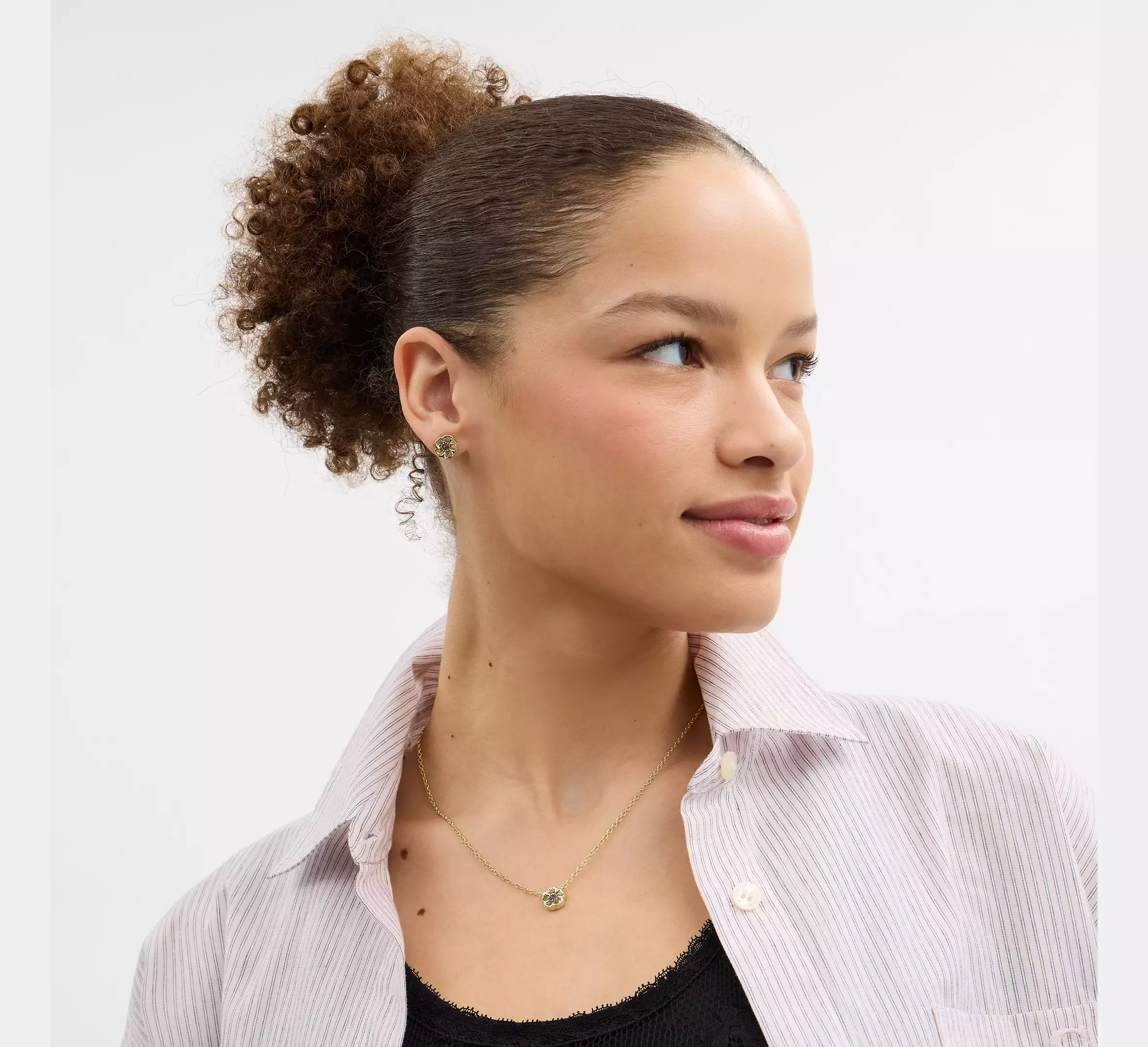  Coach Tea Rose Pendant Necklace And Earrings Gift Set 