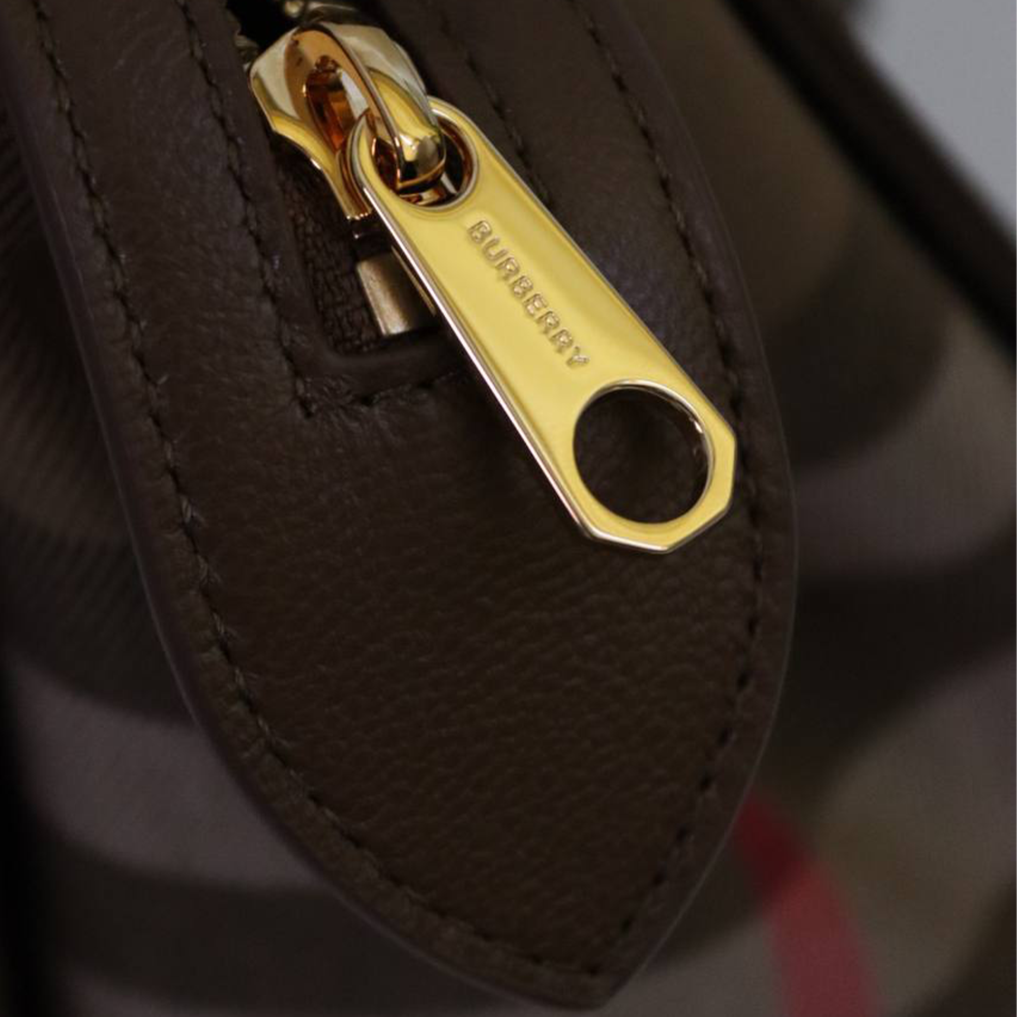  Burberry Banwell Satchel Handbag 