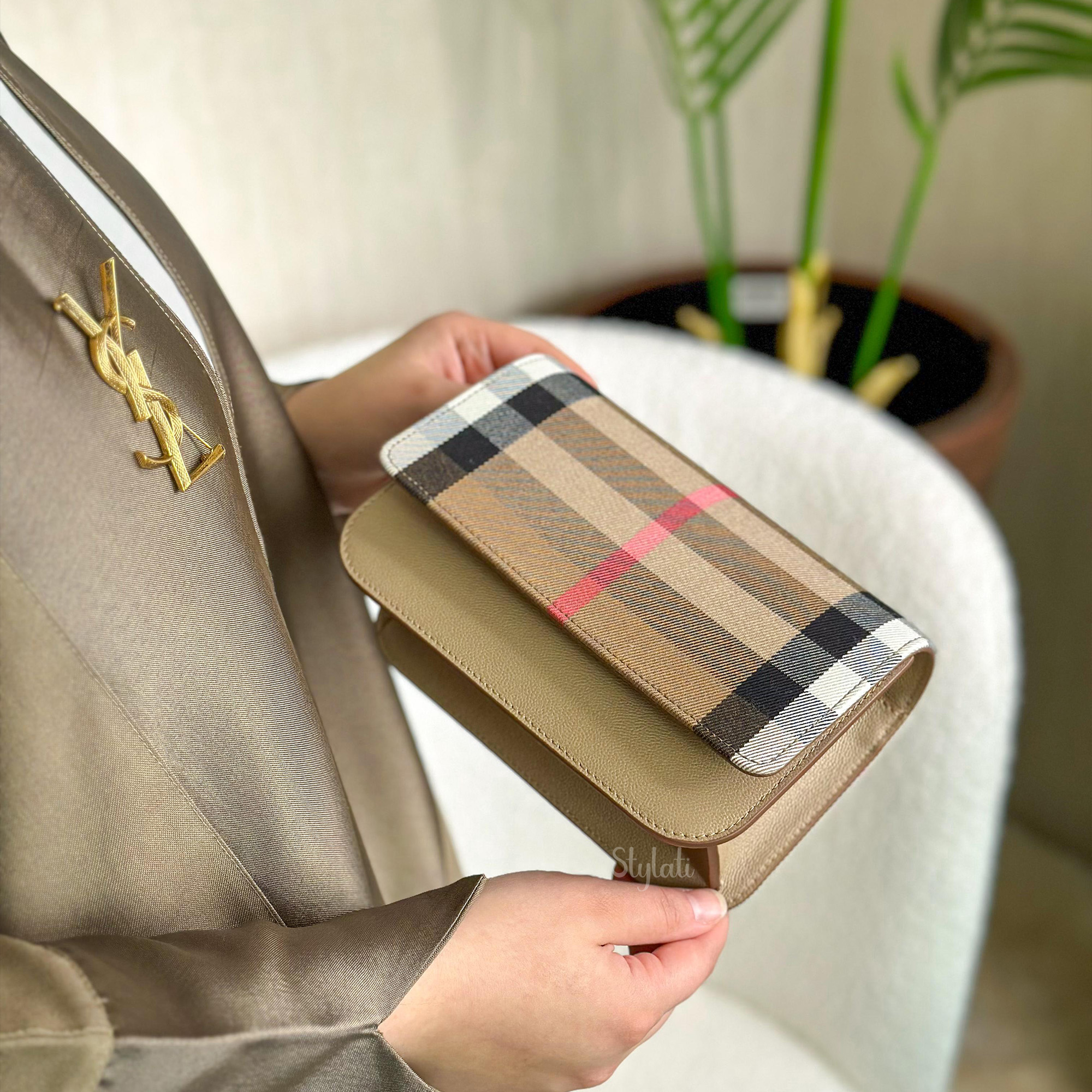  Burberry Check Canvas & Leather Shoulder Bag Women's Beige 