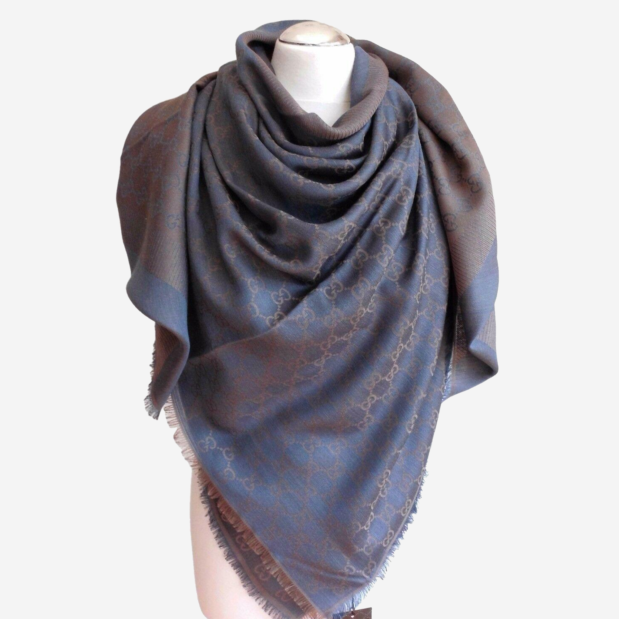  وشاح مربع ربيعي ماركة غوتشي 