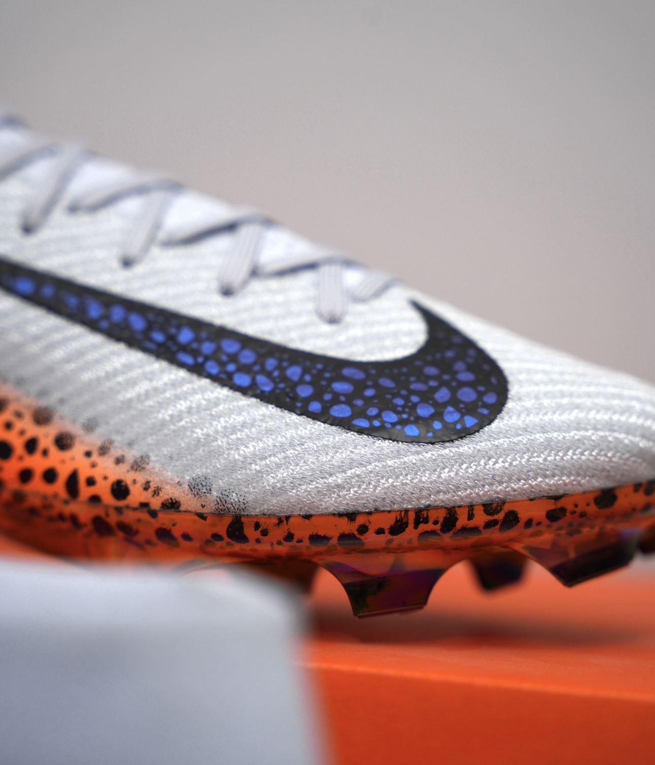   Nike mir 