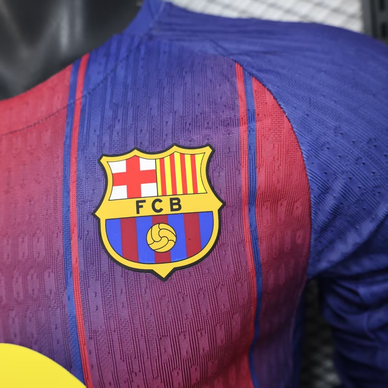  برشلونه الاساسي 2026-اكمام طويله 