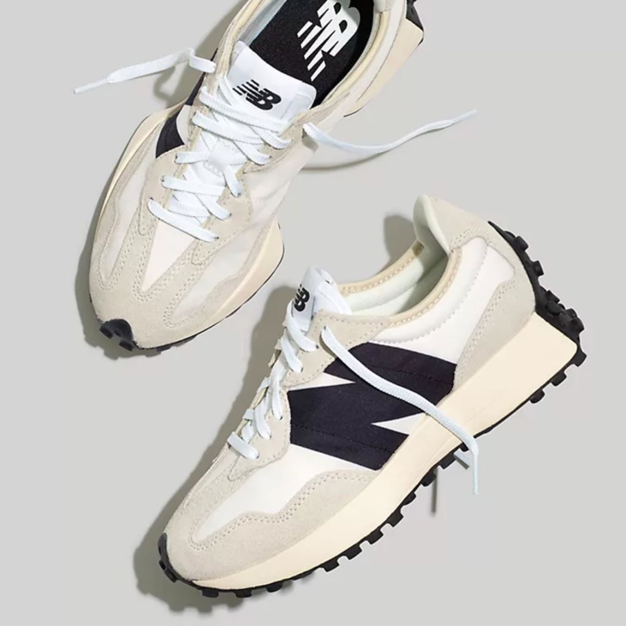  NEW BALANCE 327 