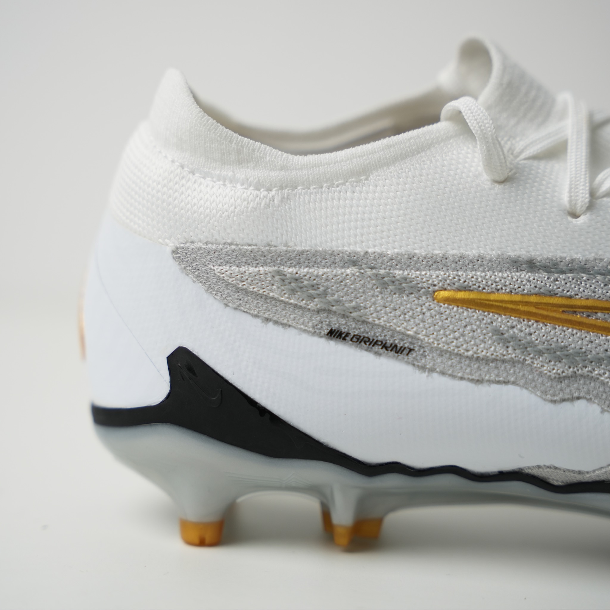  Nike Pantom 