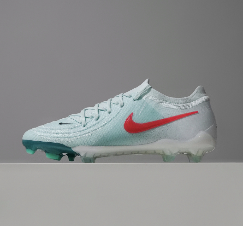  Nike Pantum 