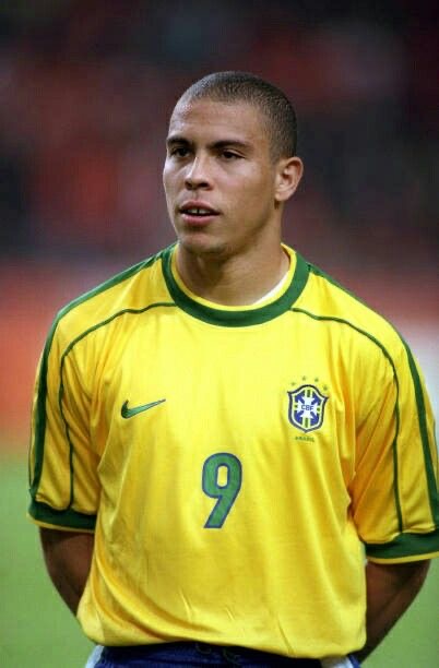  منتخب البرازيل 2002-كلاسيك 