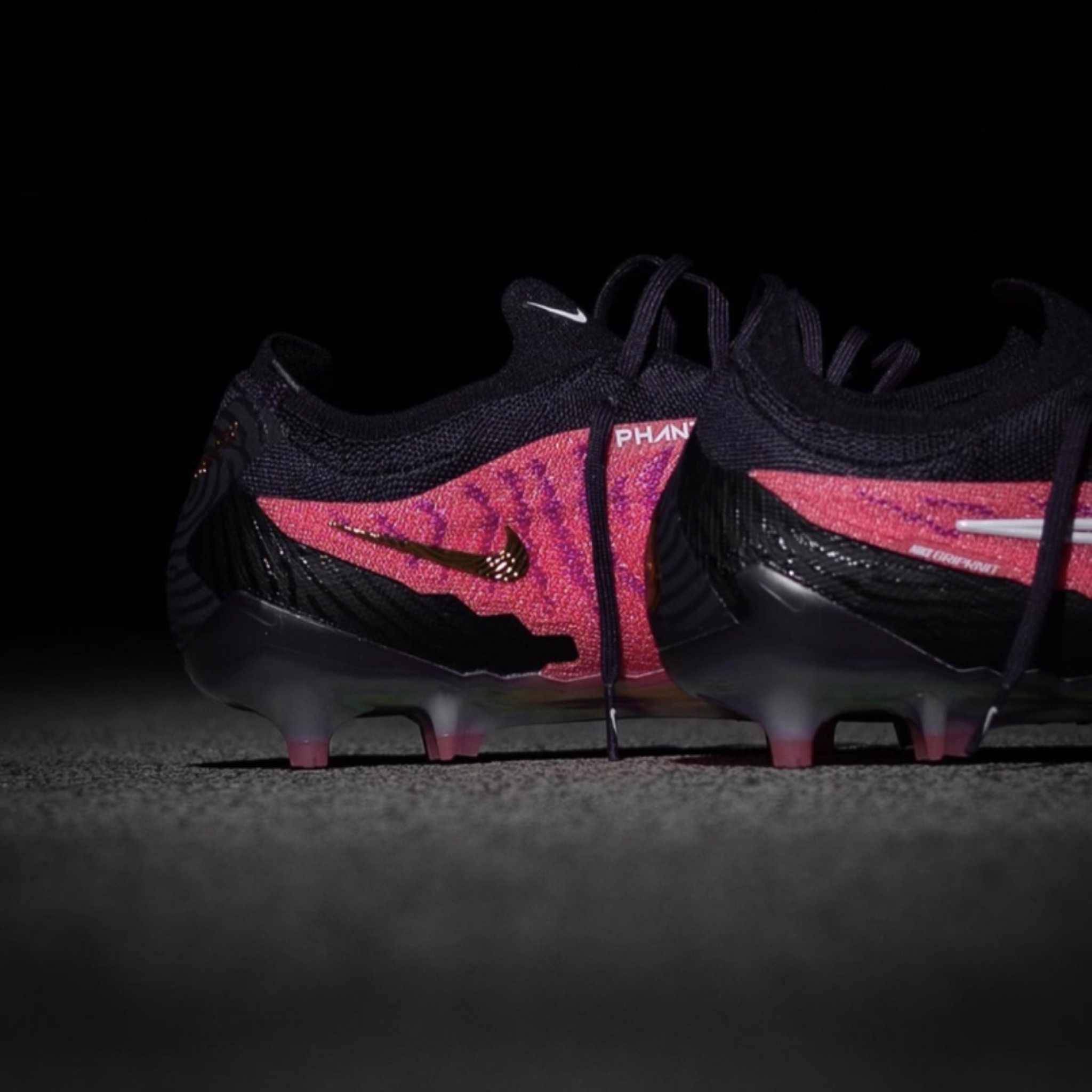  Nike Phantom Gx 