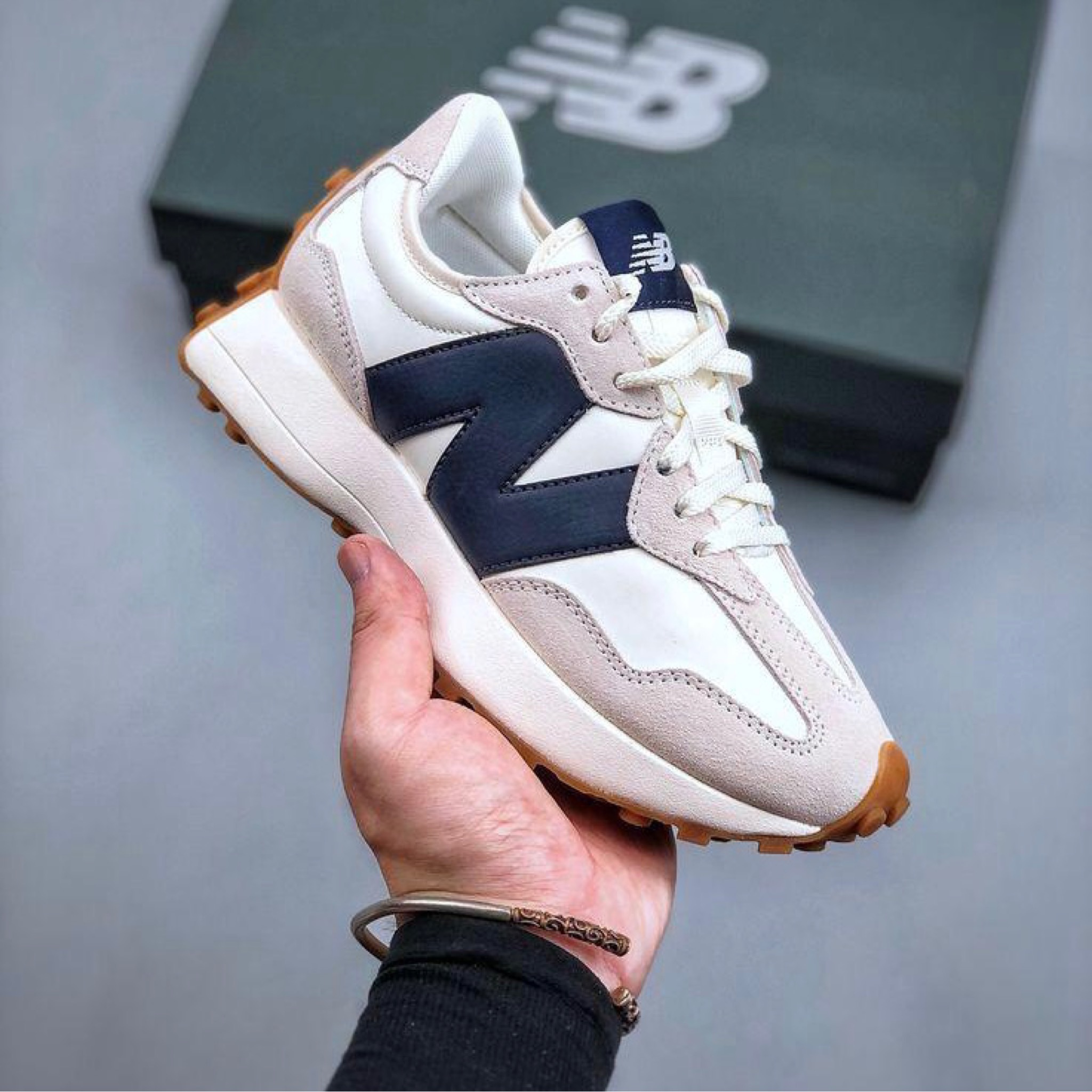  NEW BALANCE 327 