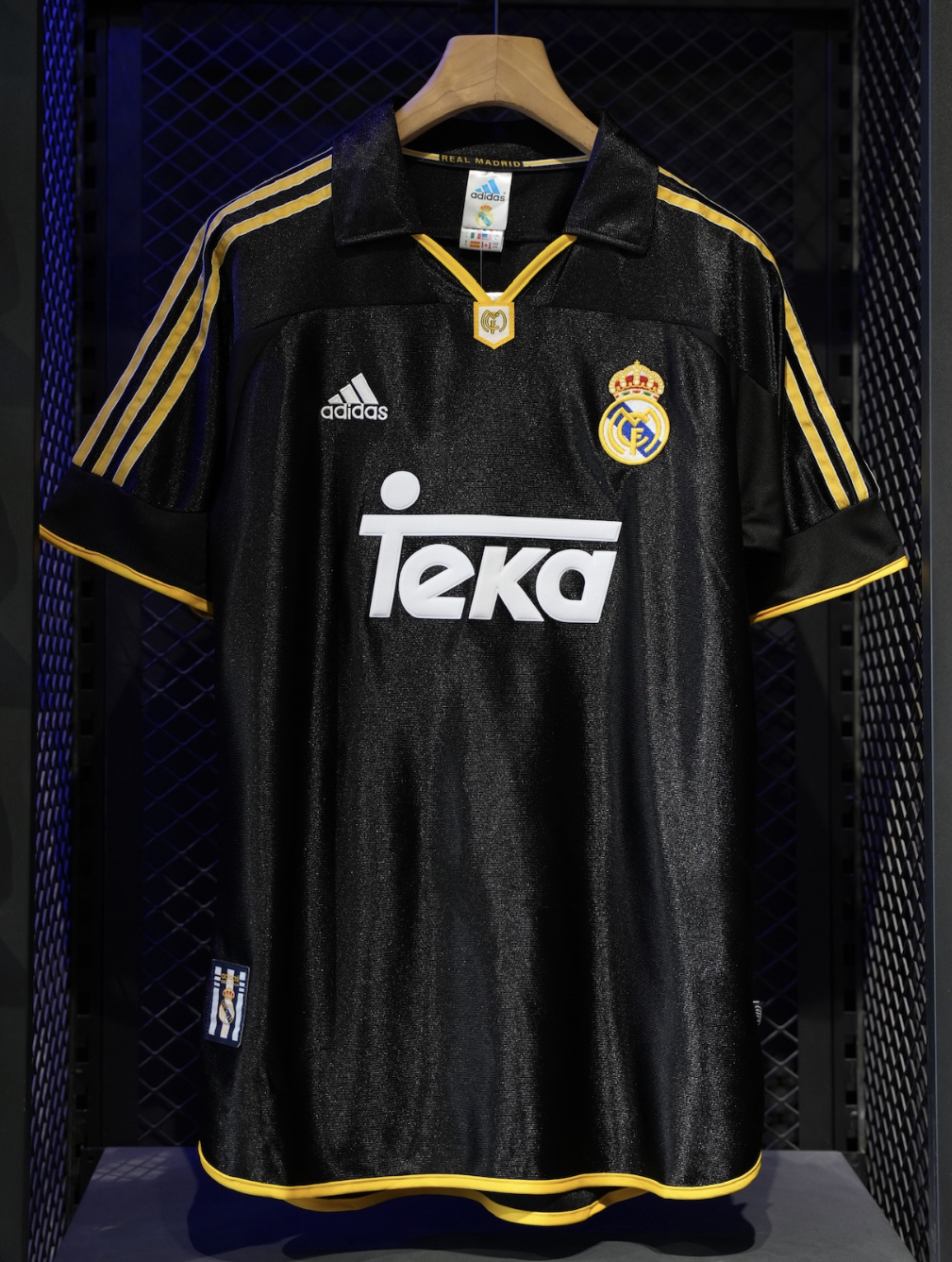  ريال مدريد-كلاسيك 2000/1999 