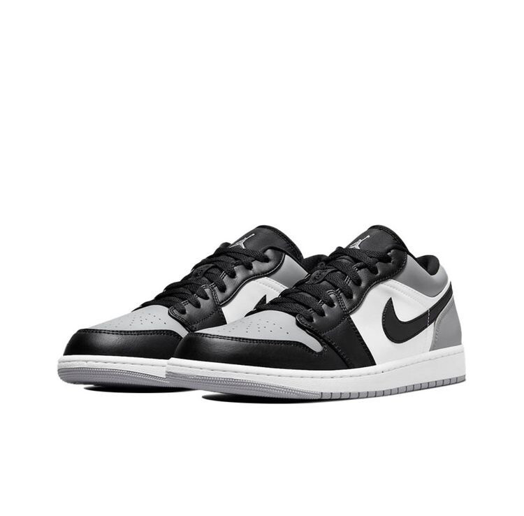  Nike Jordan 