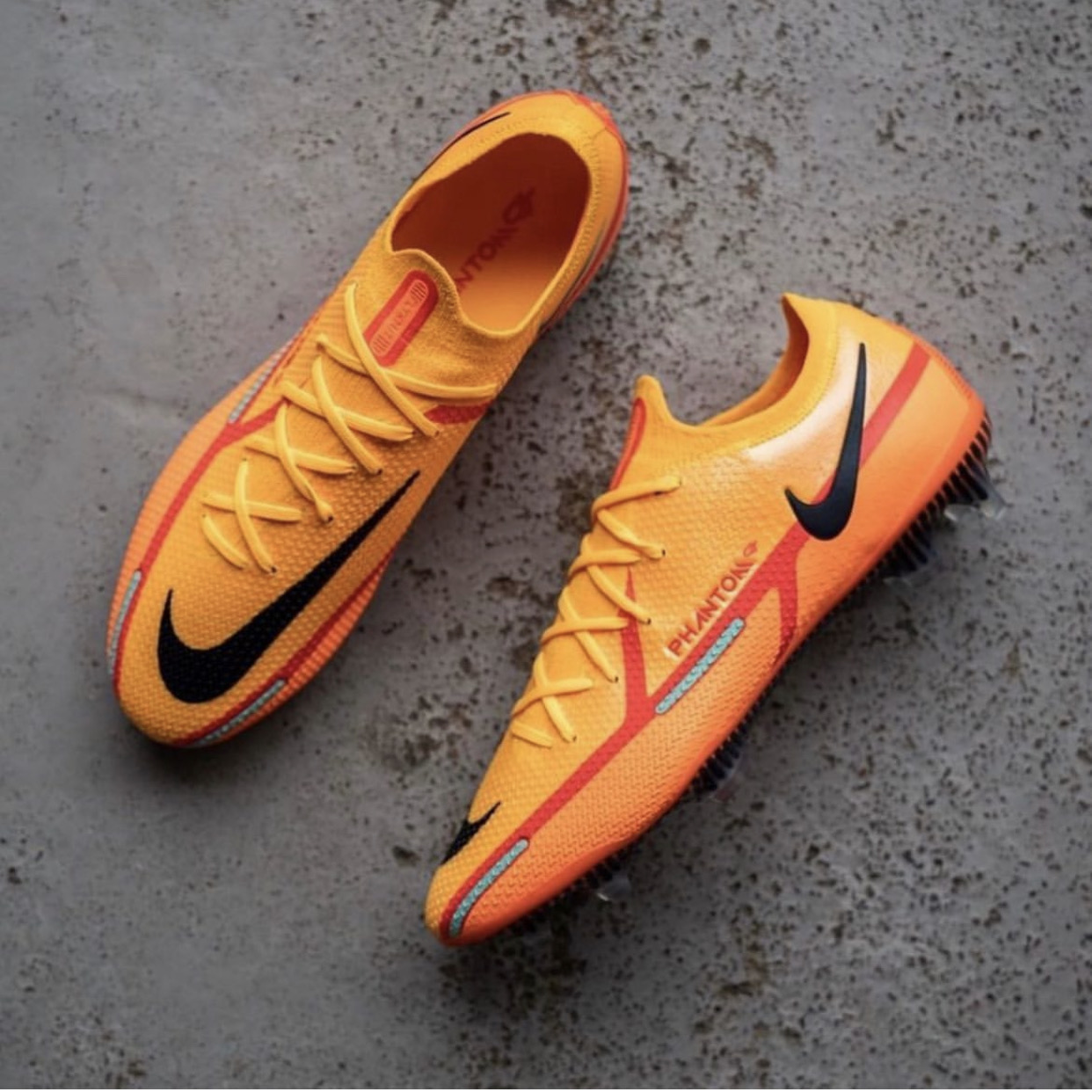  Nike Phantom 