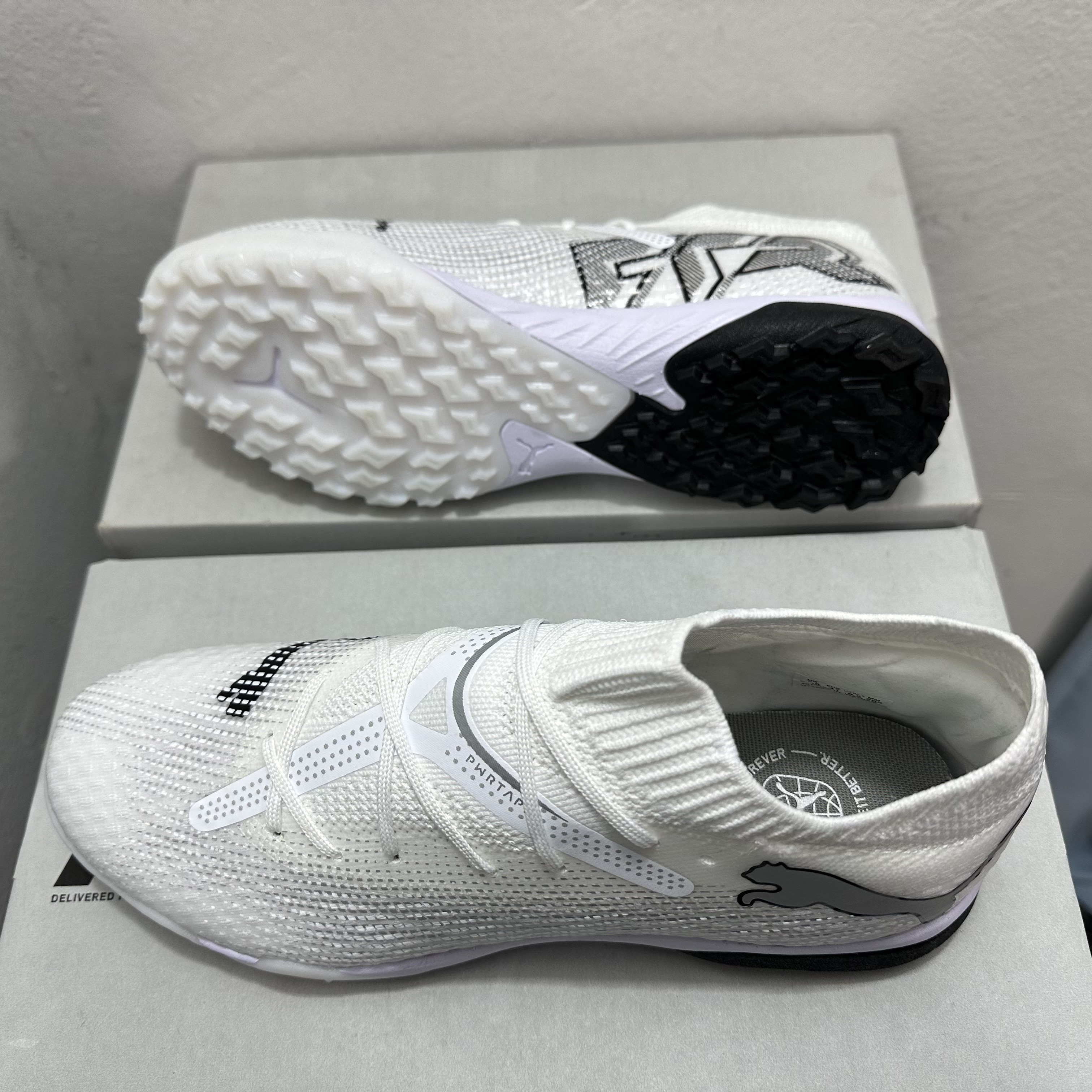  Puma/خاص بالعشب الصناعي 