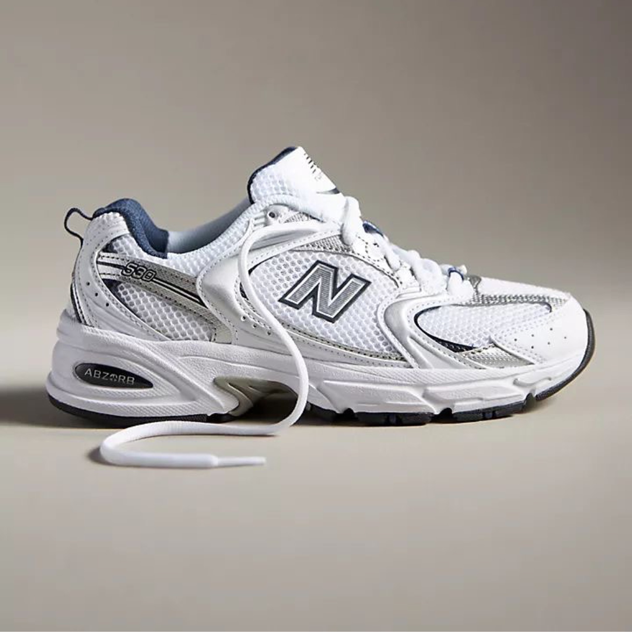  New Balance 530 