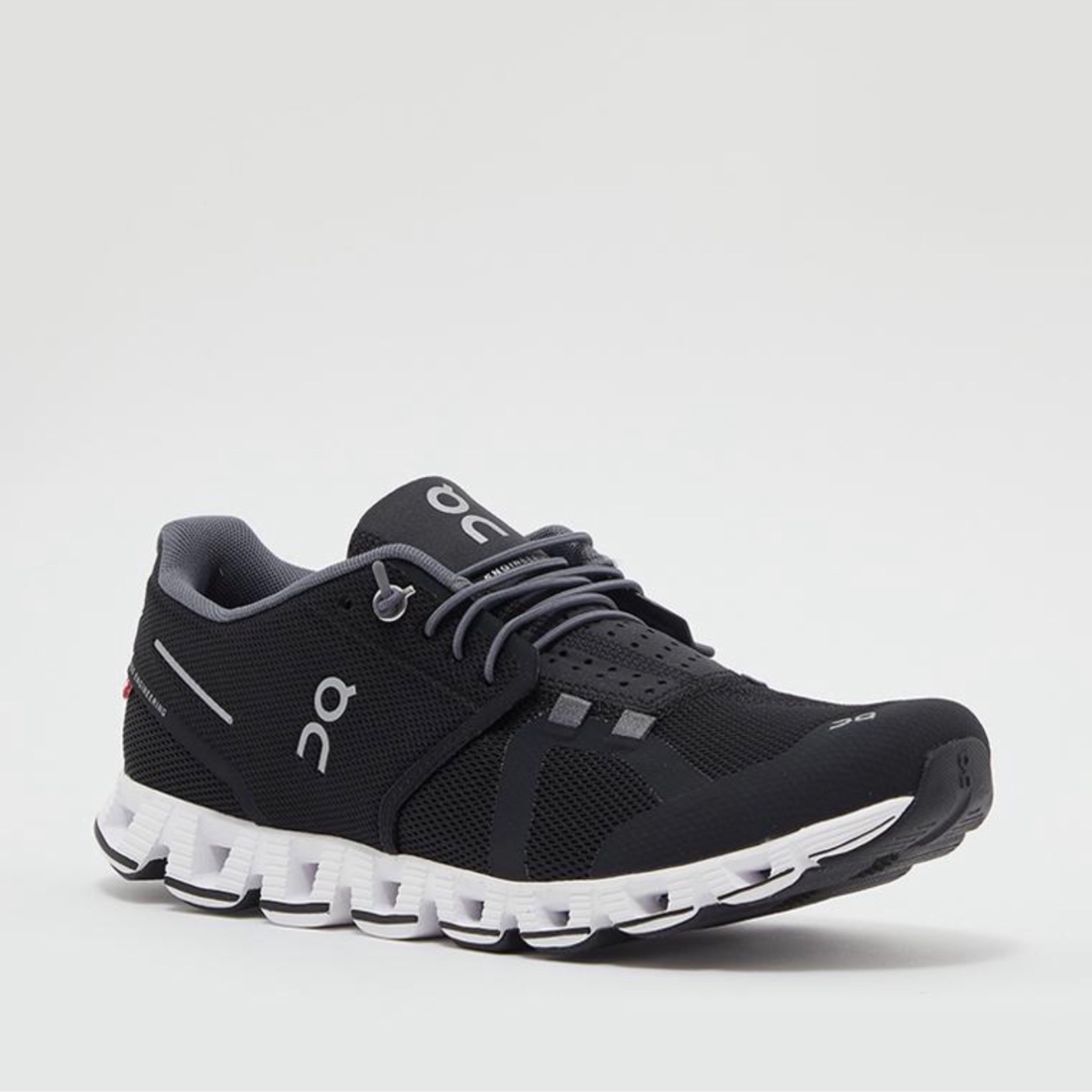  ON SHOES 