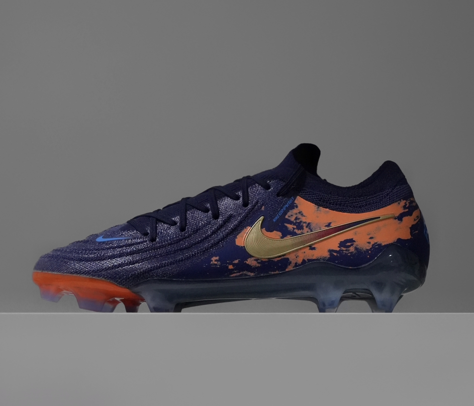  Nike Phantom GX 