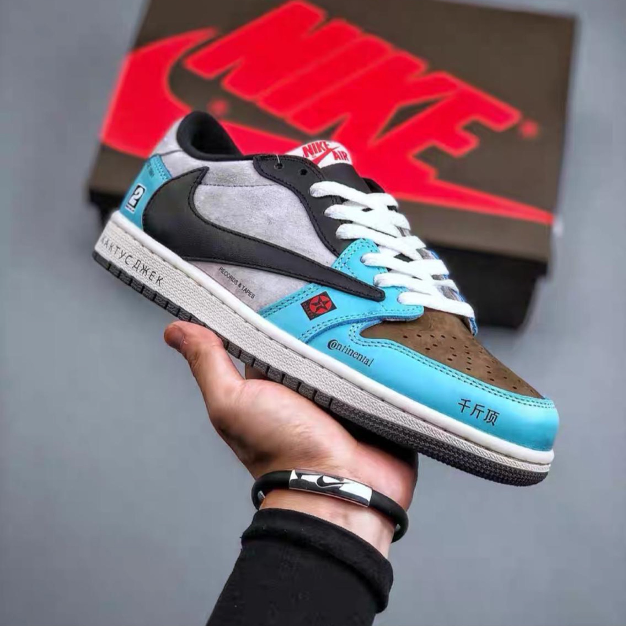  custom travis scott  