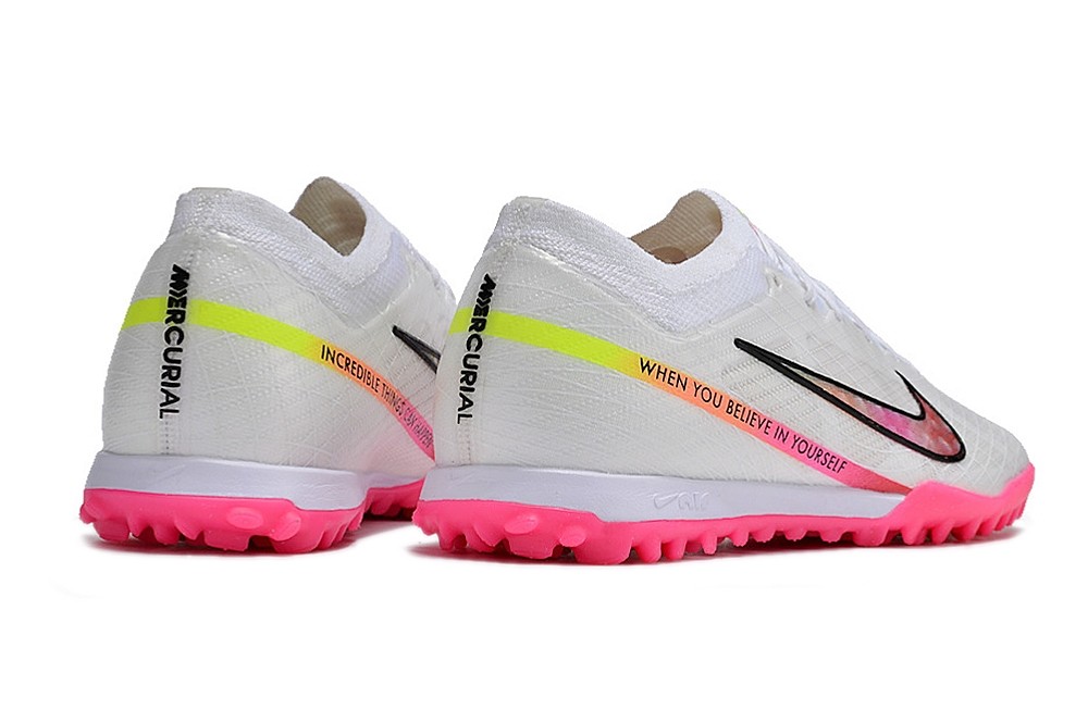  Nike / خاص بالعشب الصناعي 
