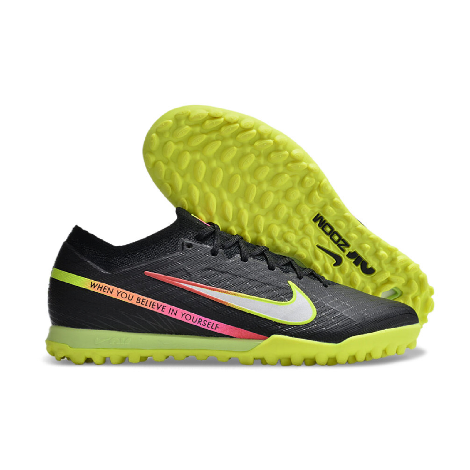  Nike / خاص بالعشب الصناعي 