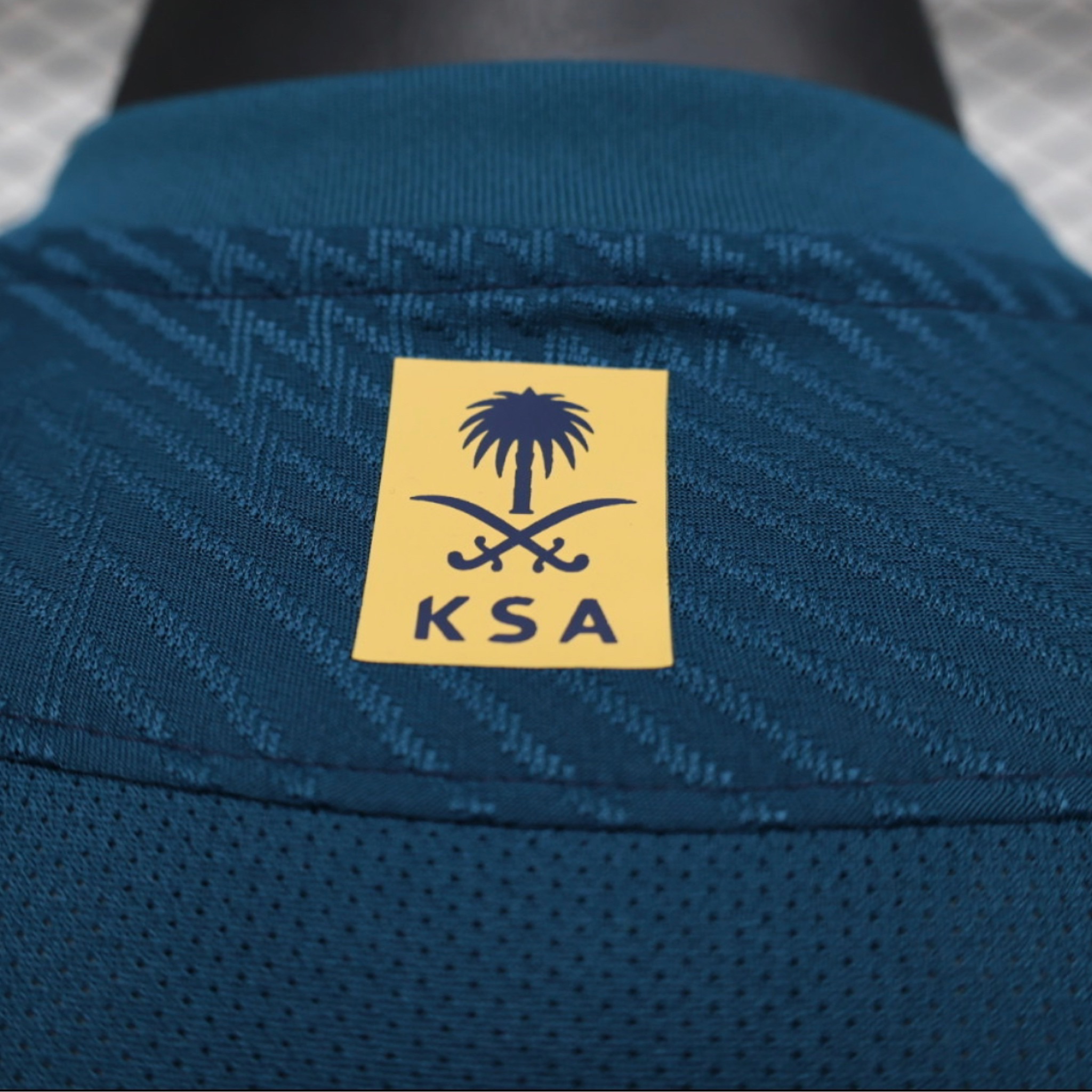  النصر السعودي التشيرت الاحتياطي  
