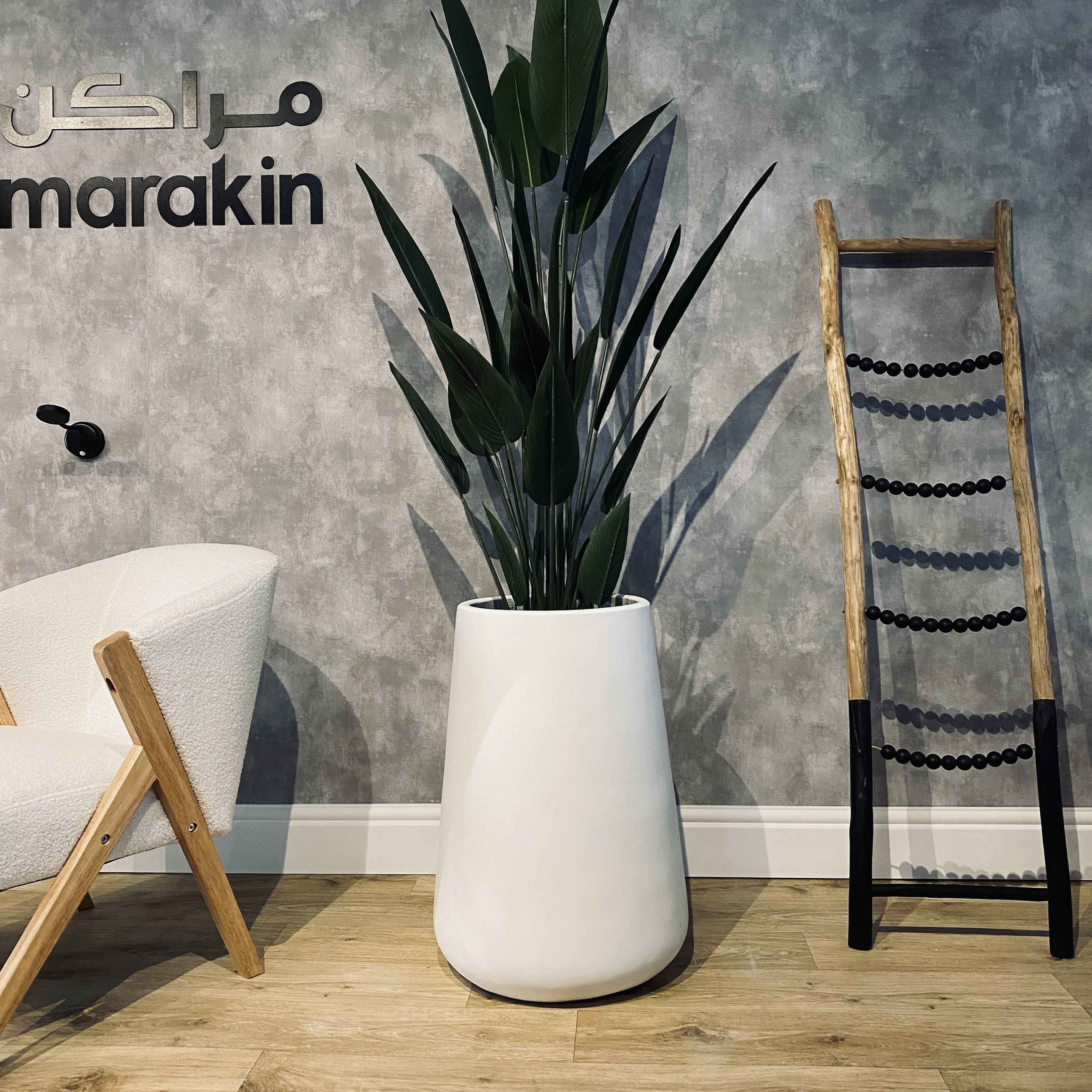  مركن اسطواني اسمنتي ابيض 