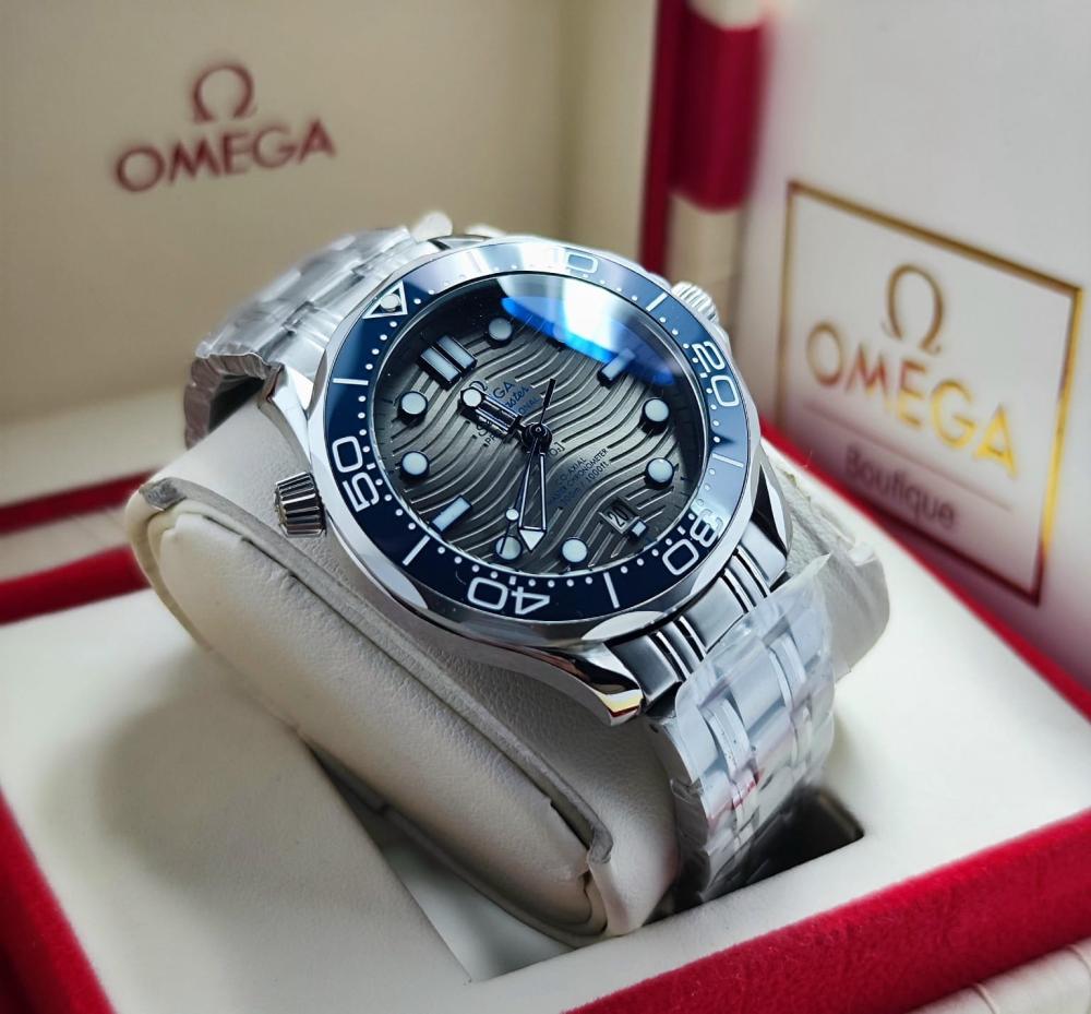 ساعة OMEGA