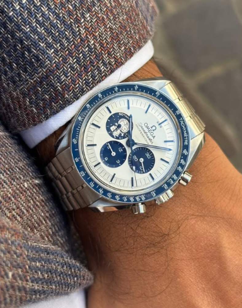 omega ساعه 