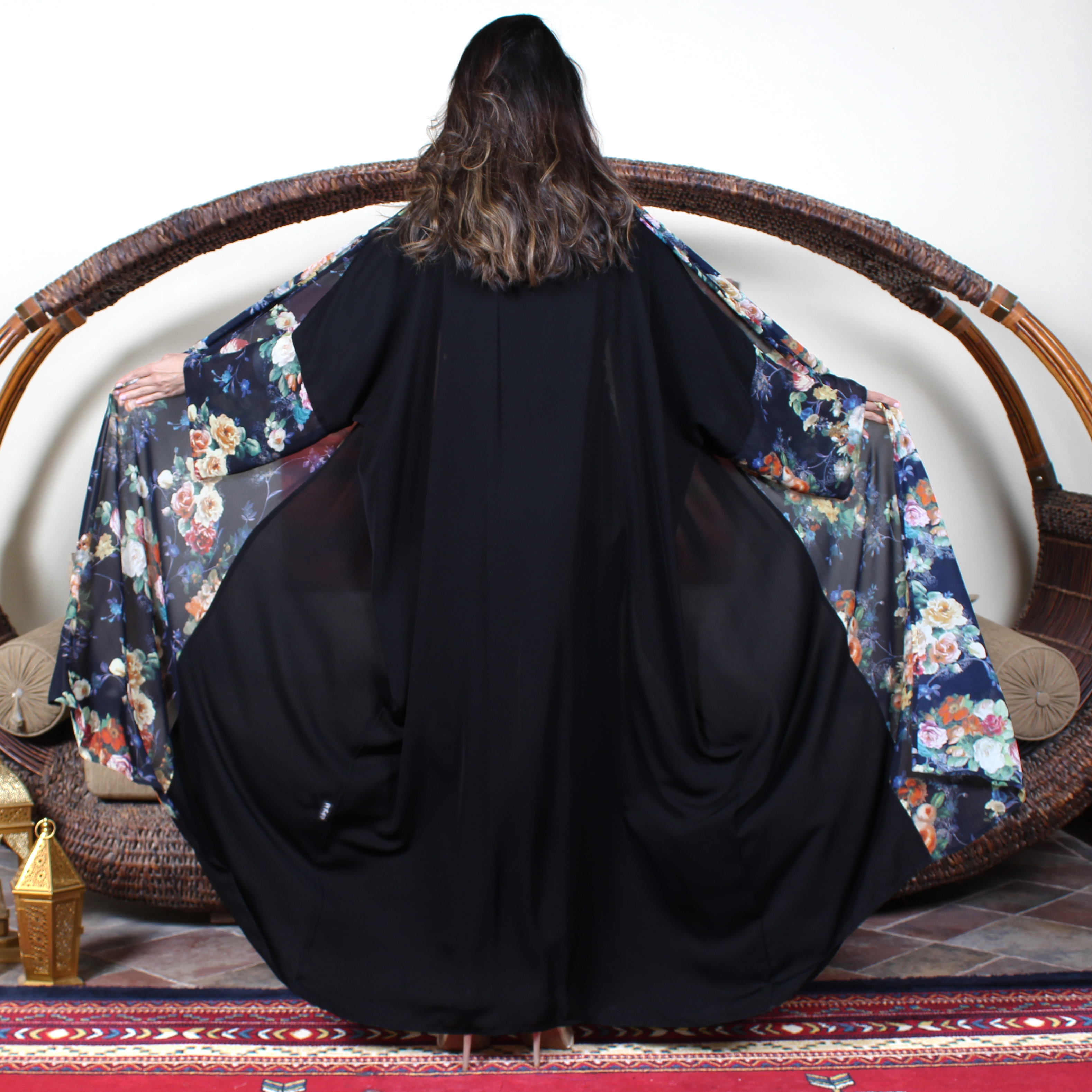 عباية سوداء