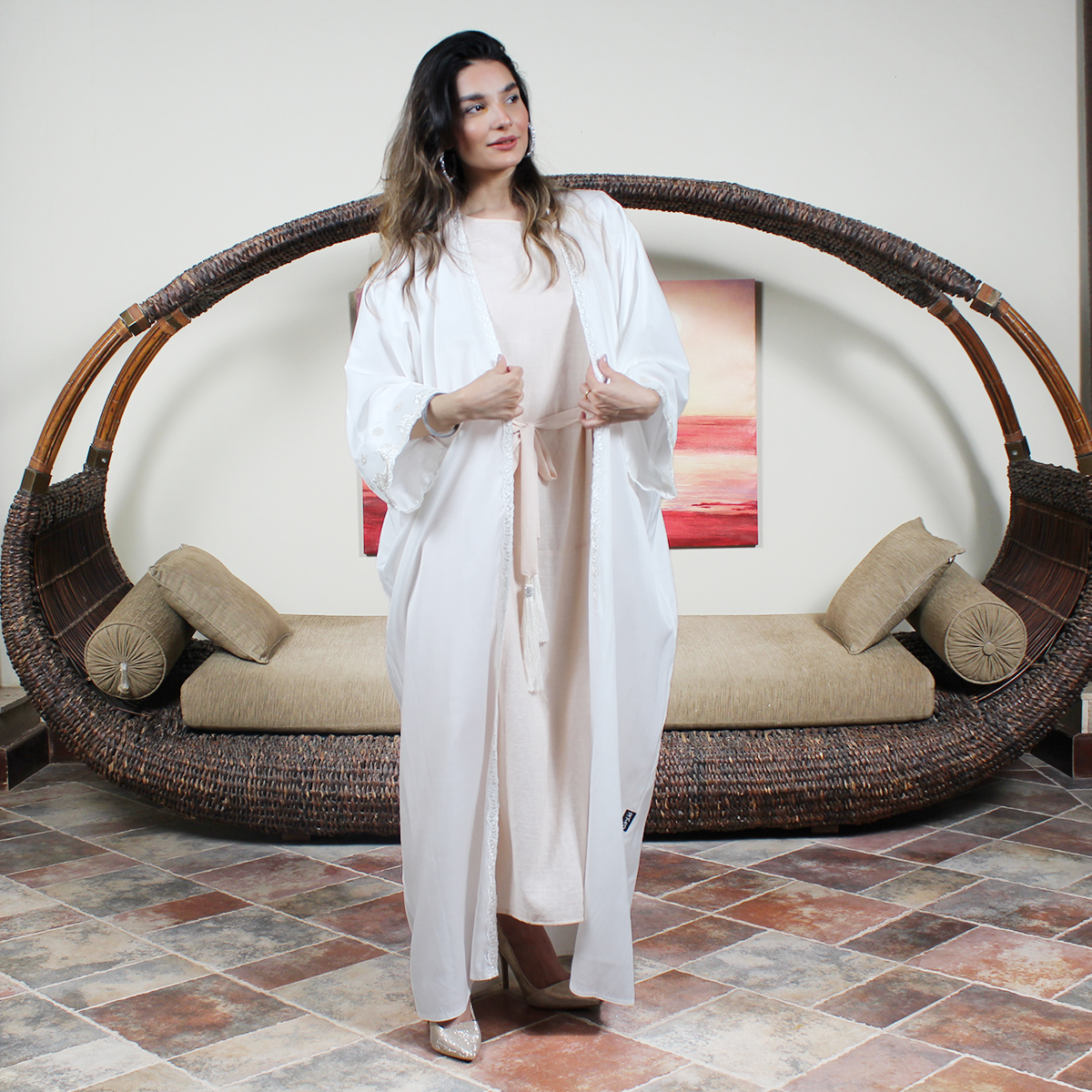 عباية مطرزة