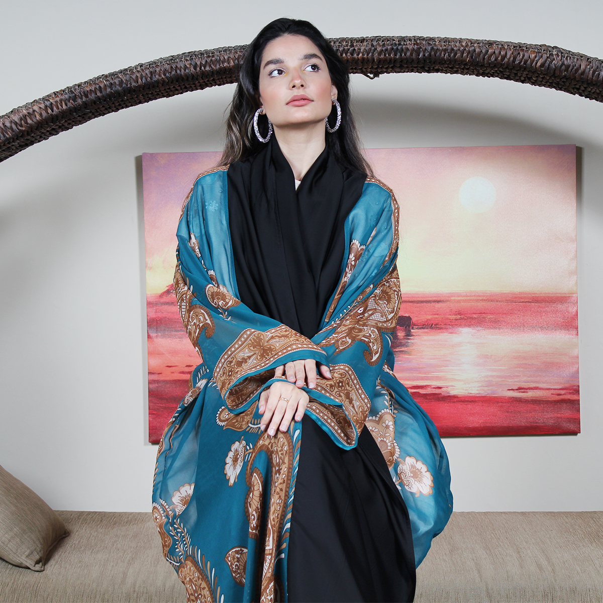 عباية شيفون بنقش أنيق ورائع