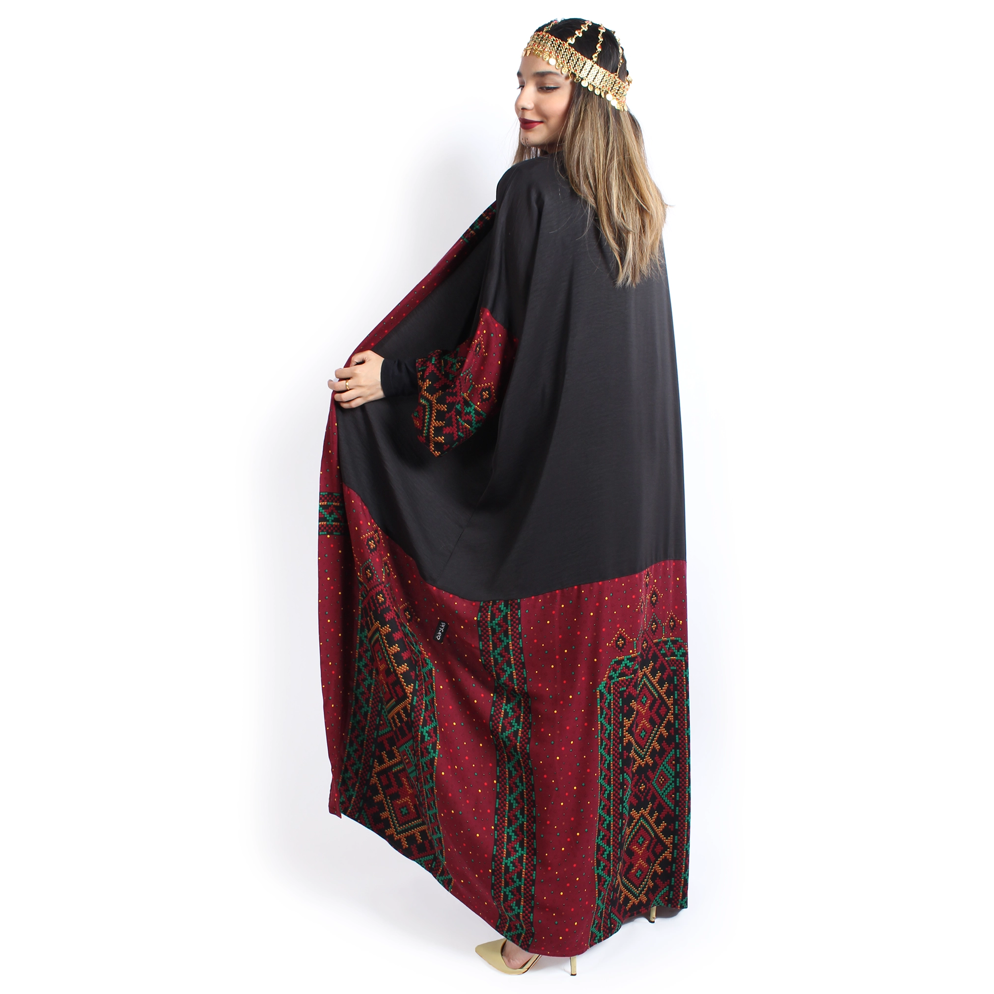عباية ستايل تراثي أنيقة