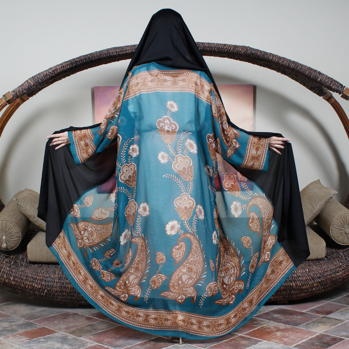 عباية واسعة