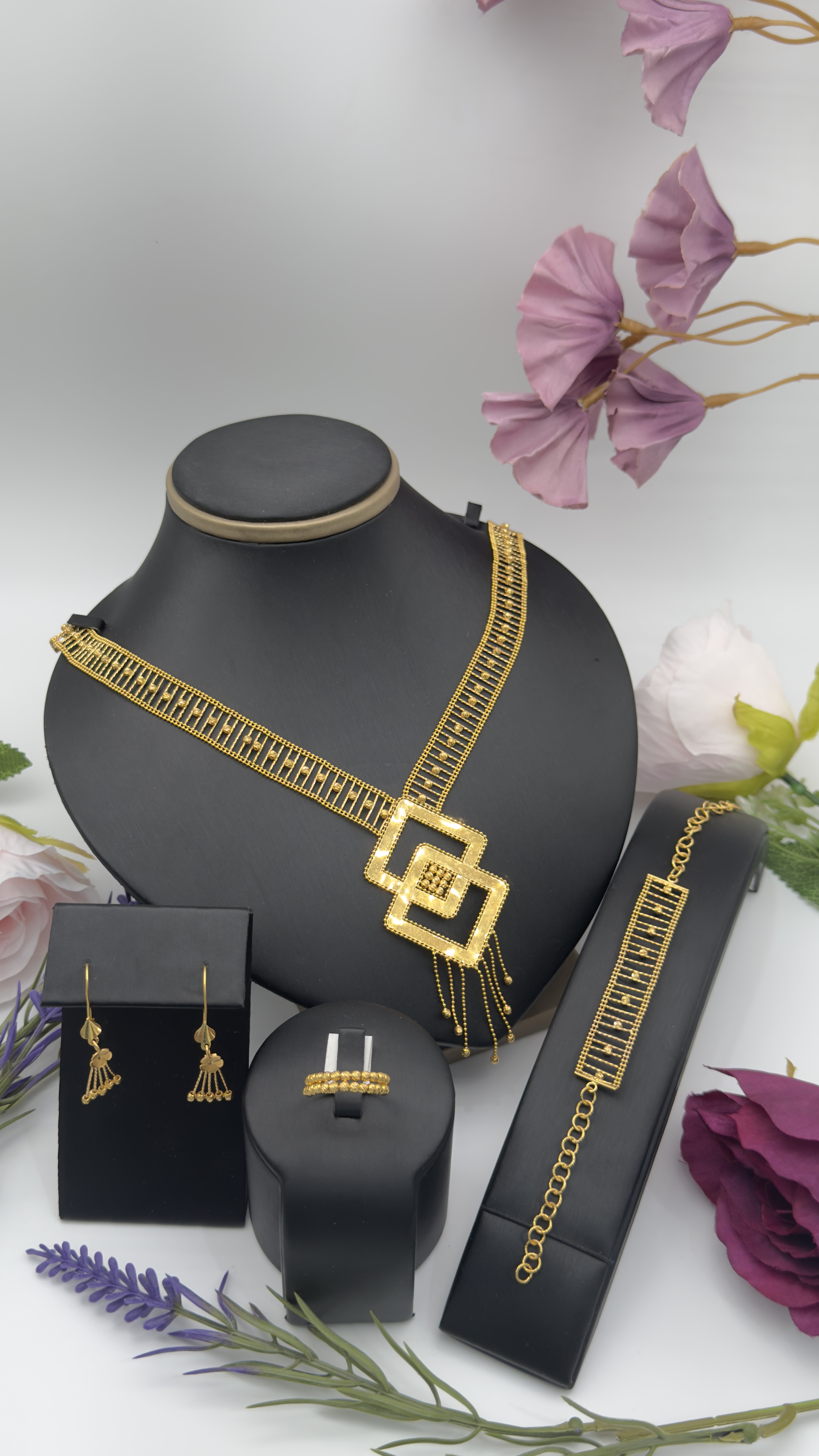  طقم ناعم عيار 21k 