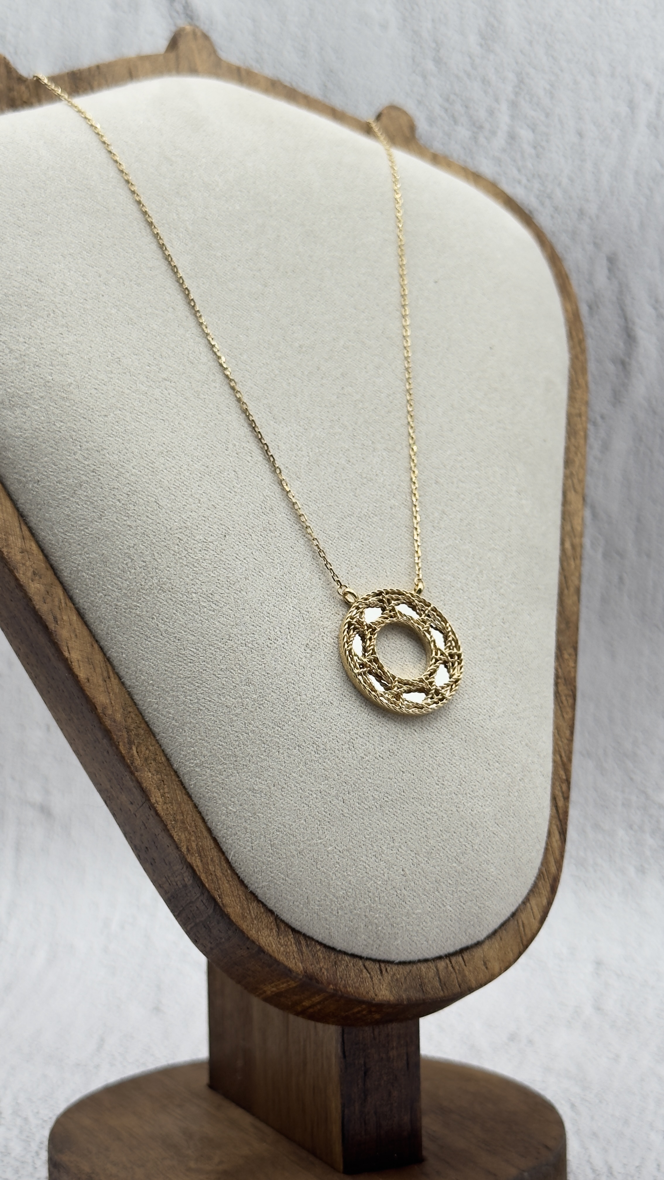  عقد ديور عيار 18k 
