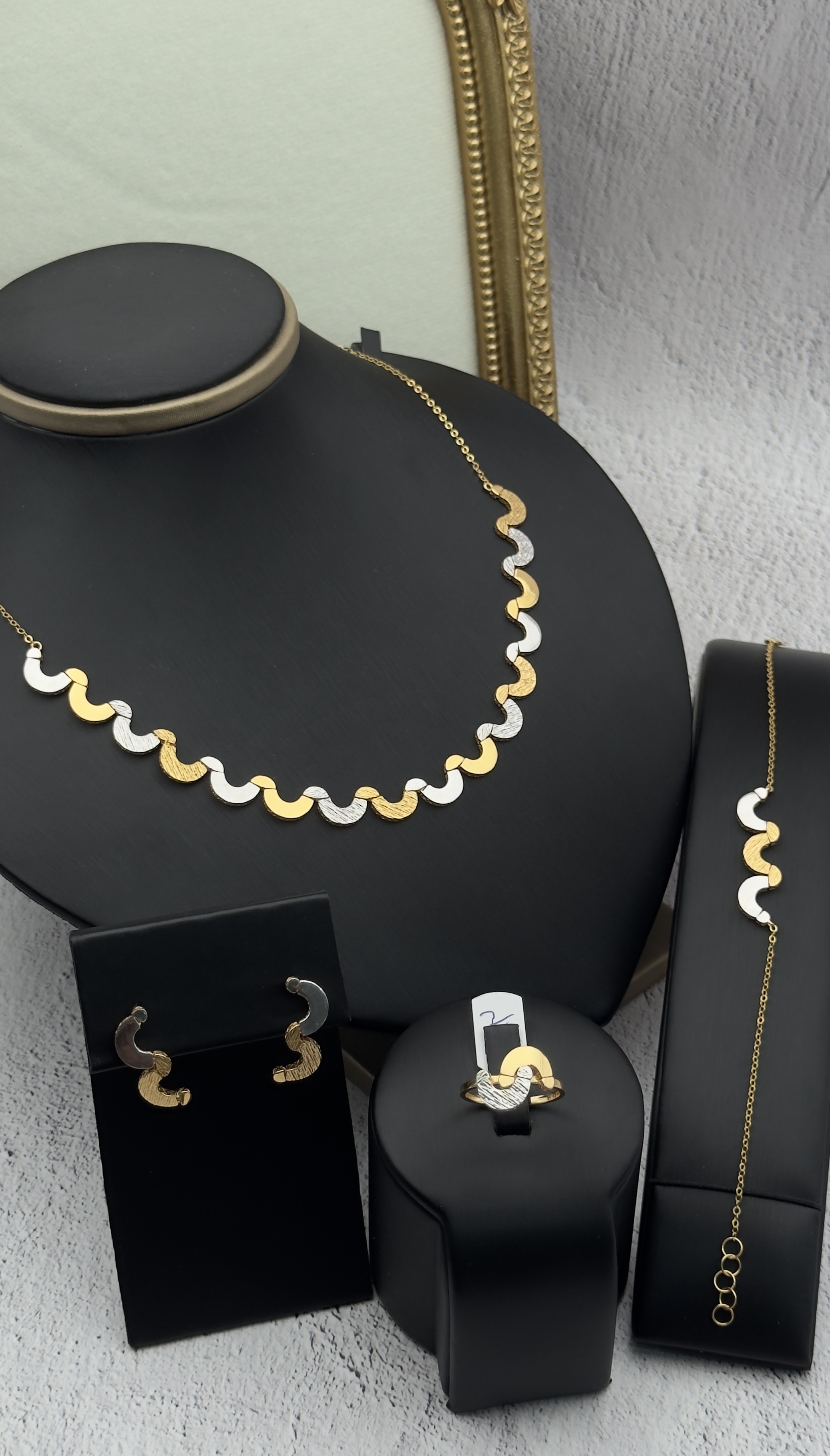  طقم ناعم عيار 21k 