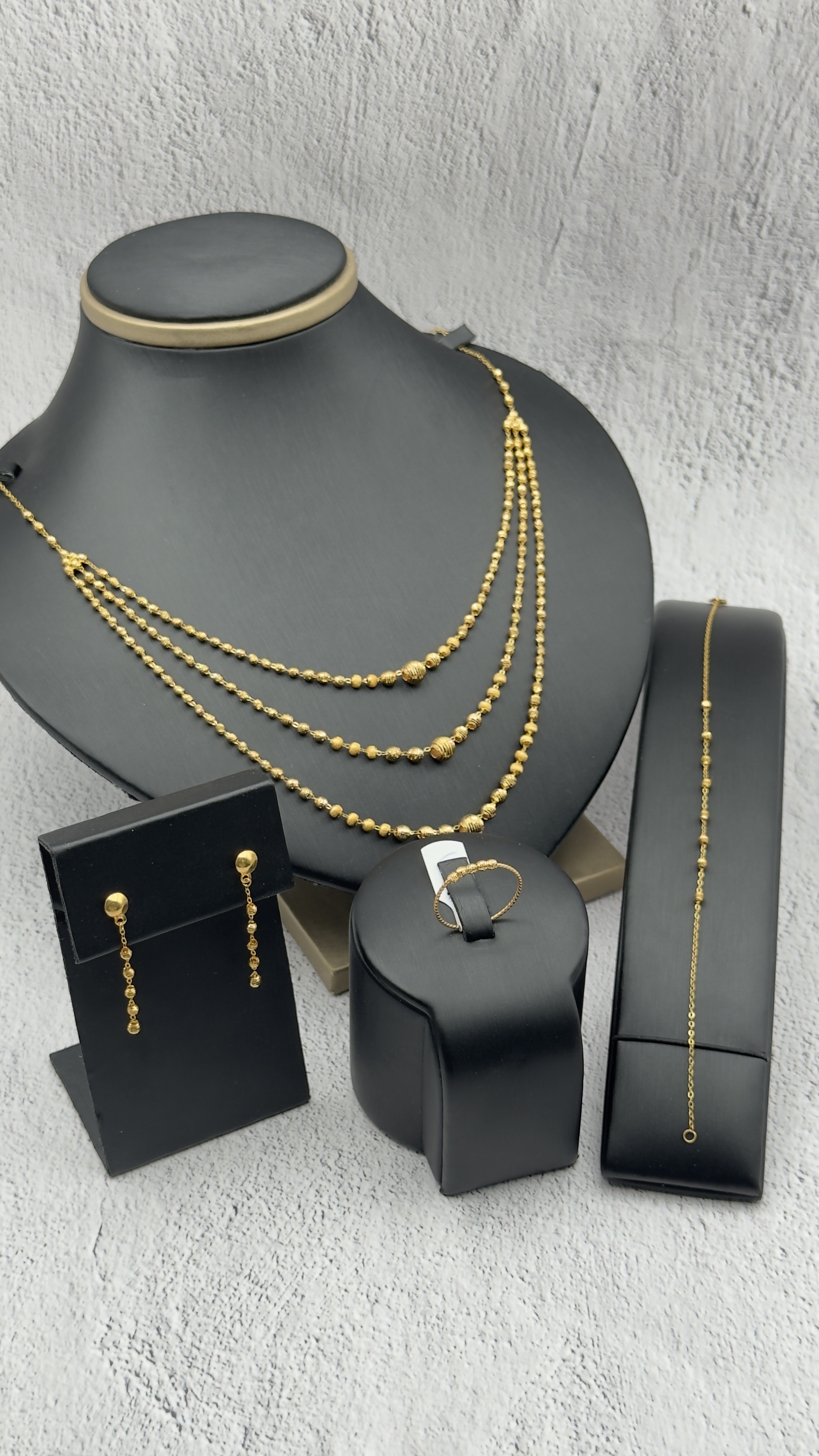  طقم ناعم عيار 21k 