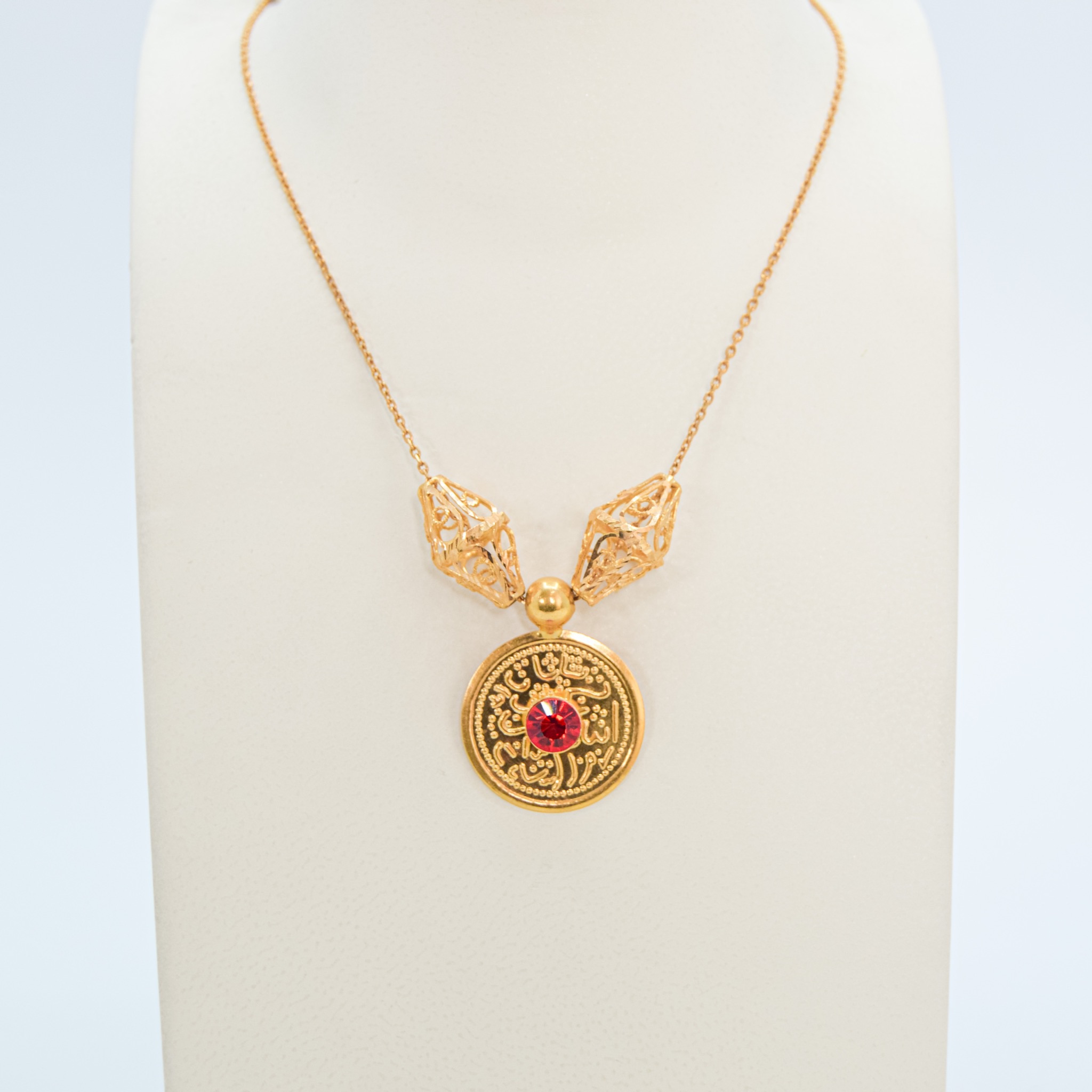  pink necklace 21k,gold  