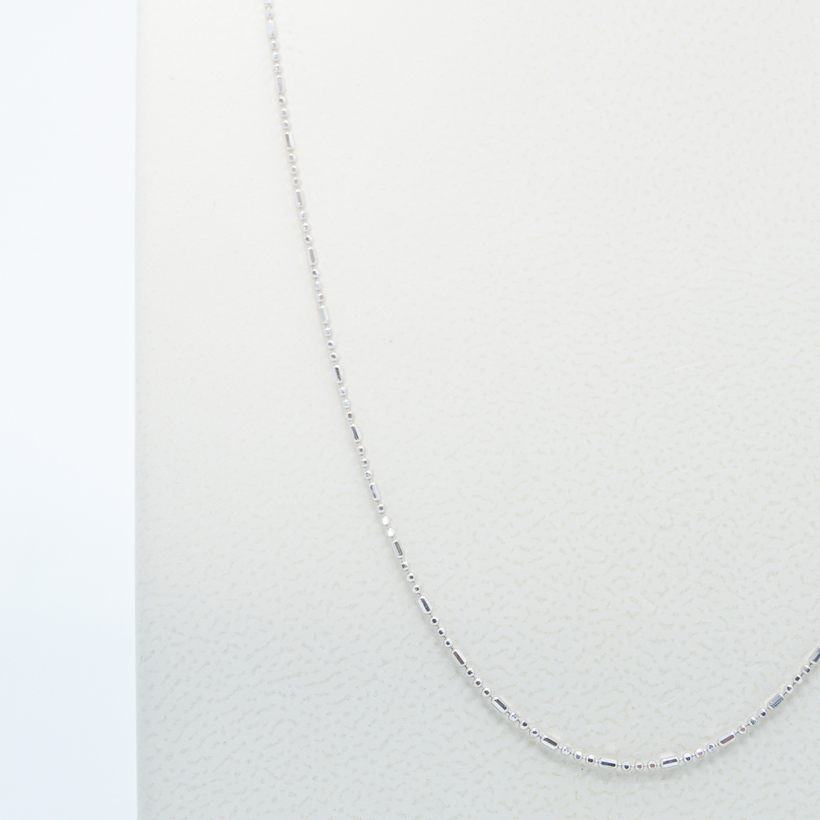  White gold necklace, 18k 